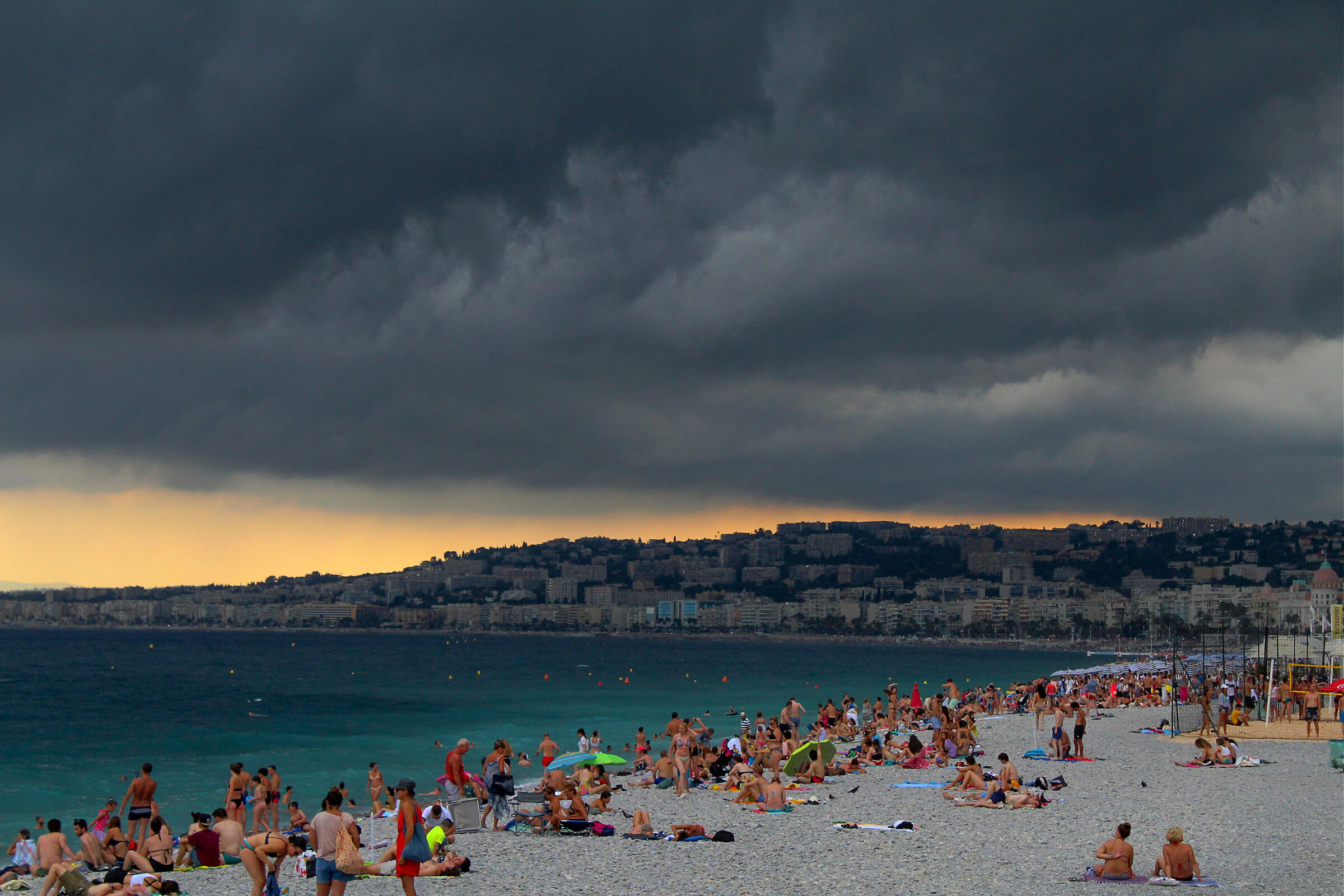 Summer afternoon in Nice...