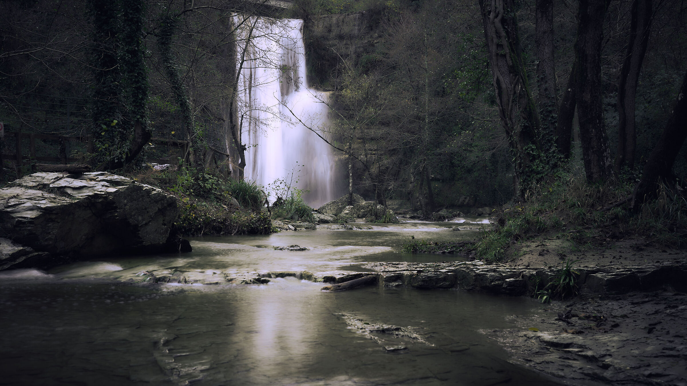 La cascata di Forcella (ap)...