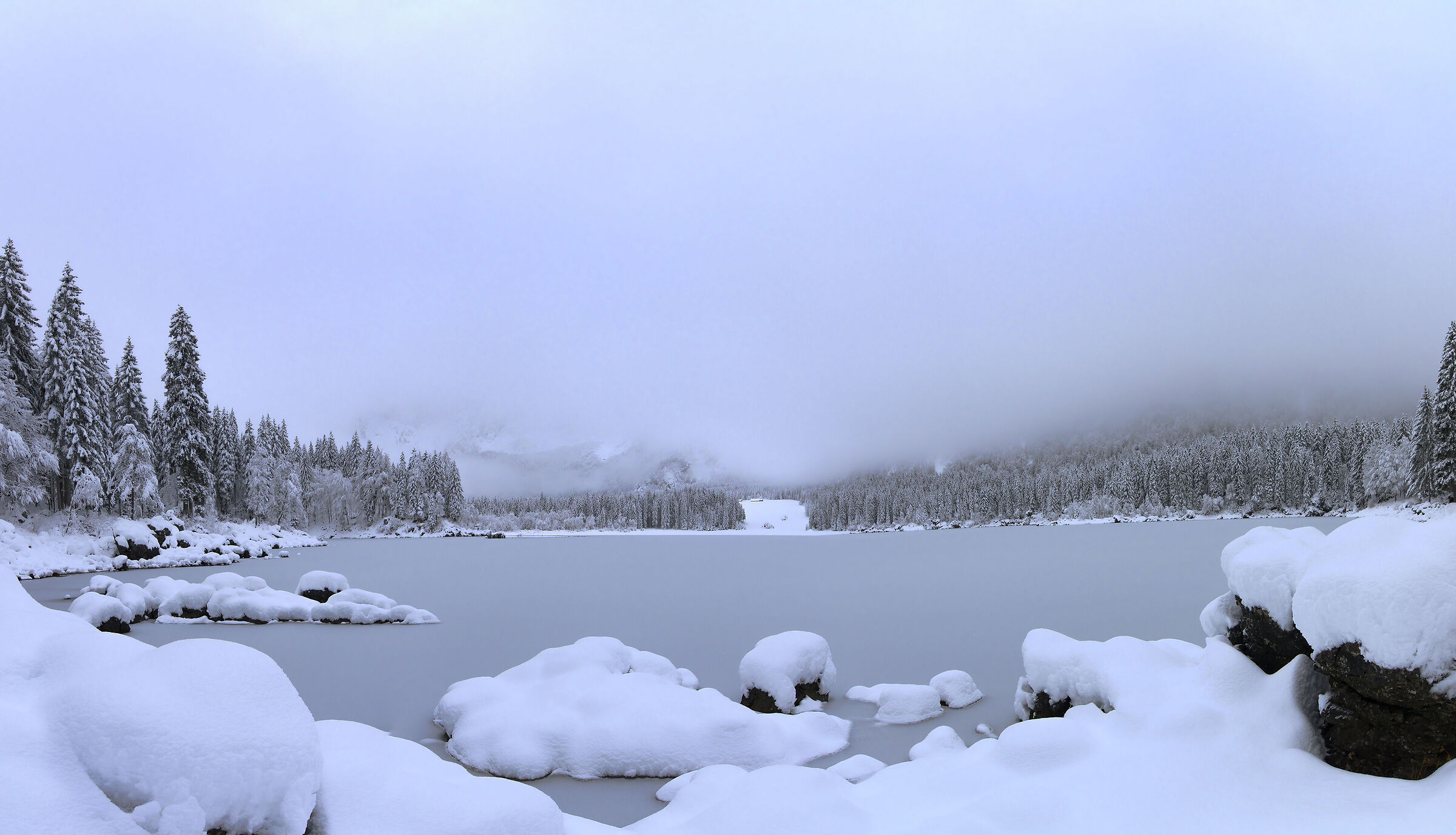 Inverno al lago superiore di Fusine...