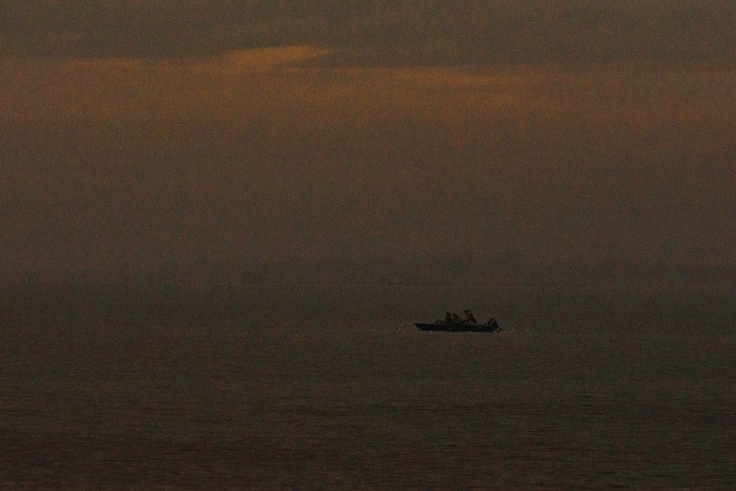 Chioggia - clam fishermen in the fog ...
