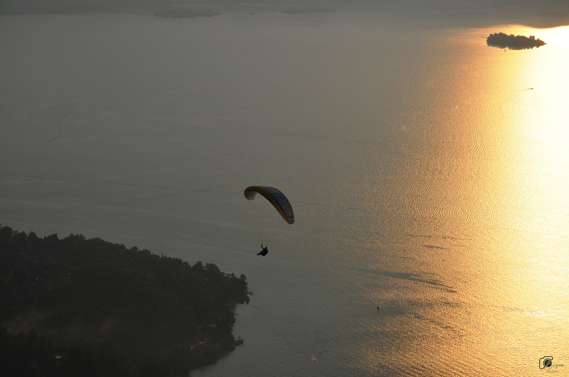 Flying over Lake Maggiore...