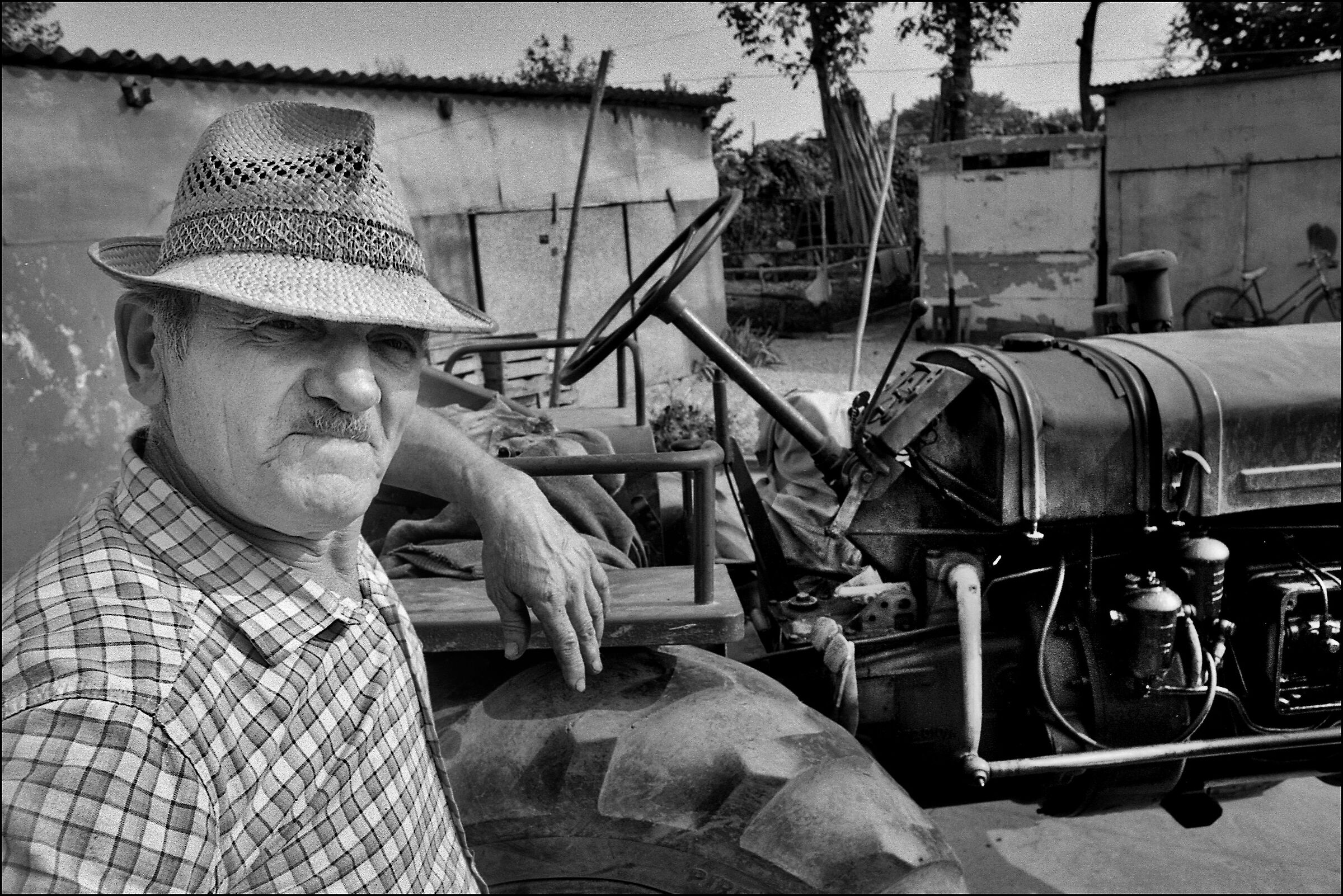 1985 Italia "l'uomo del trattore"...