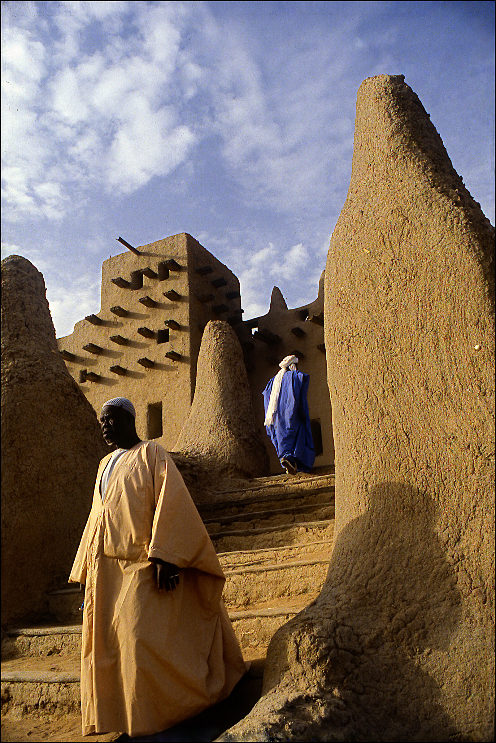 1985 Mali Djenne "at the mosque"...