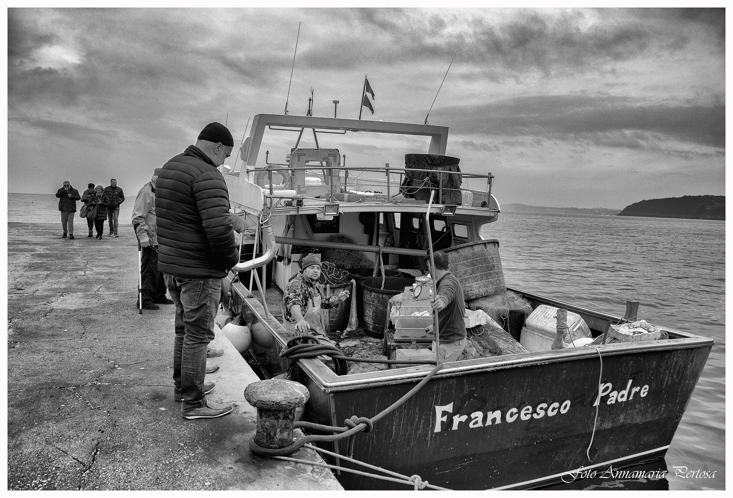 The story of the old fishermen of Ischia Porto...