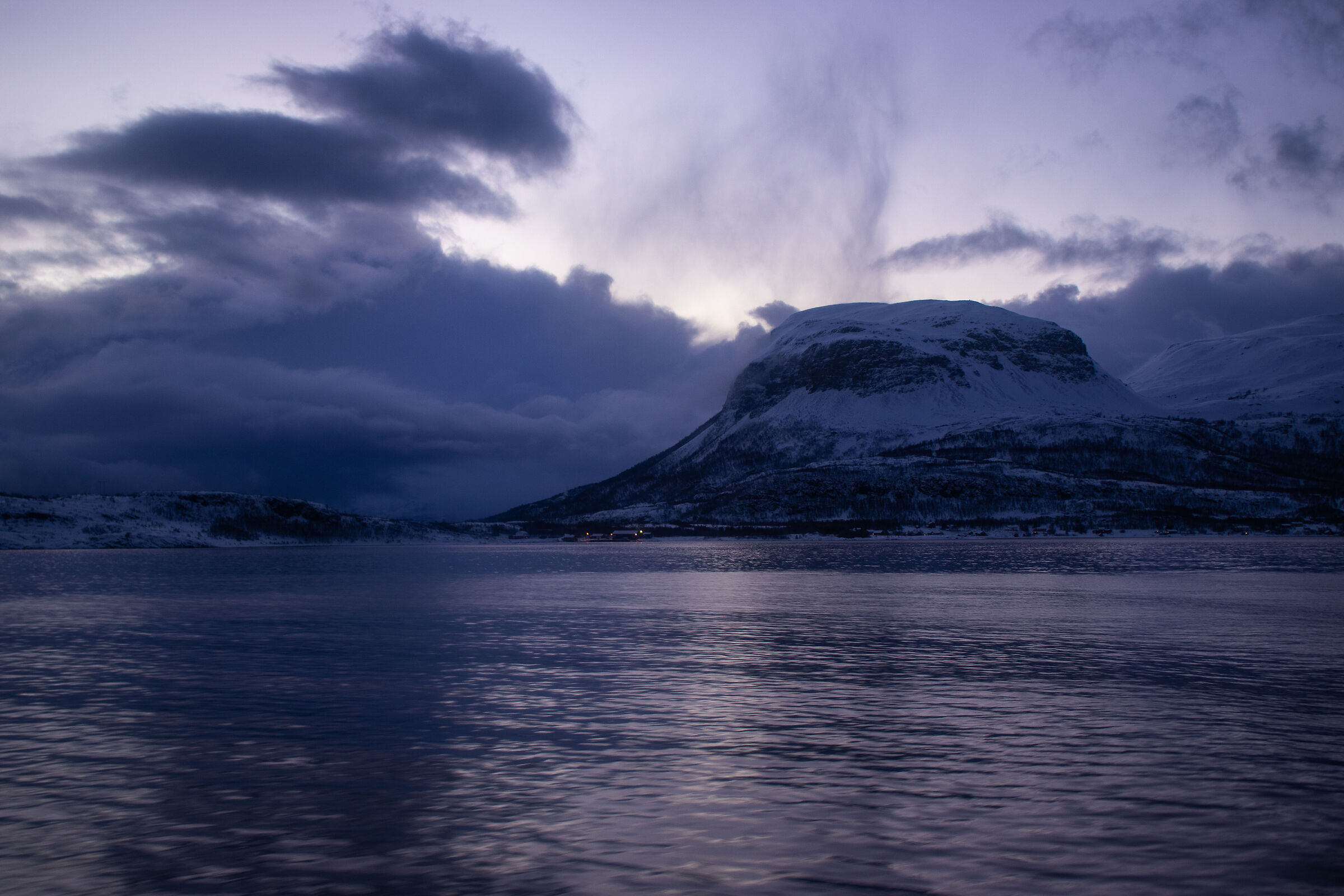 Fiordo al largo di Tromsø...
