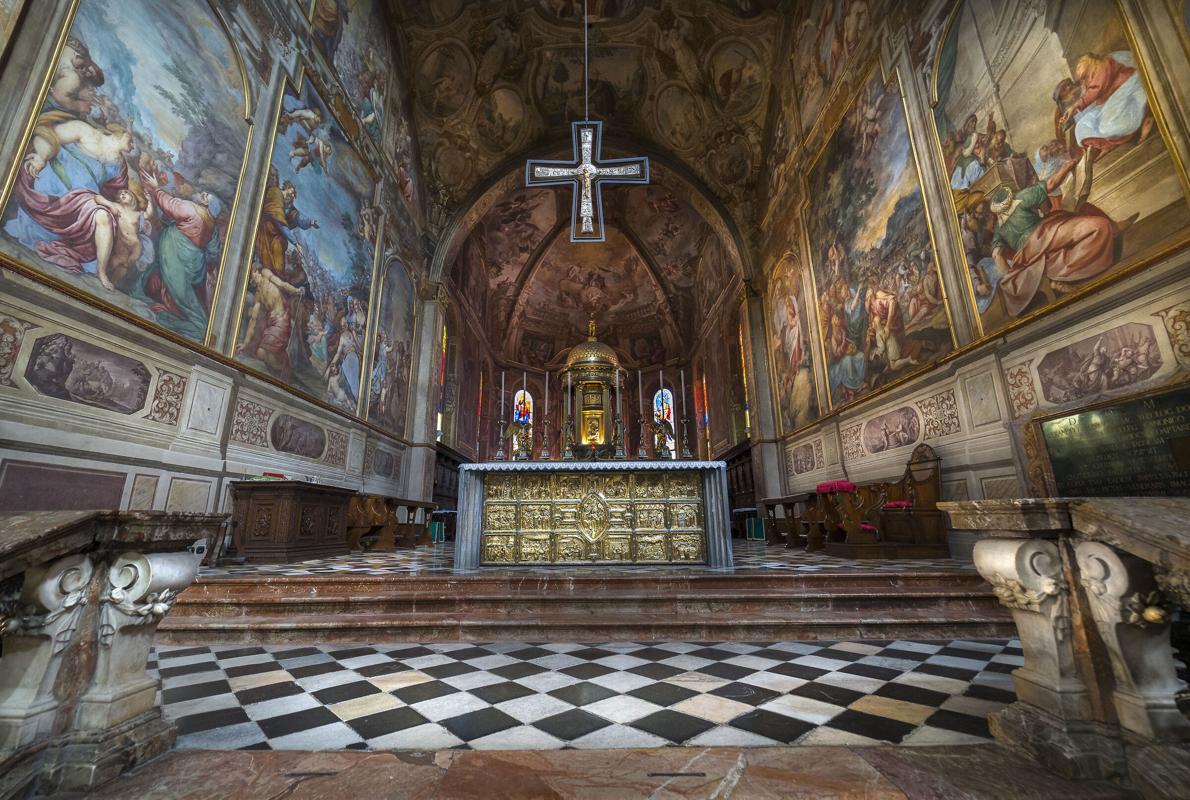 Presbiterio Duomo di Monza...