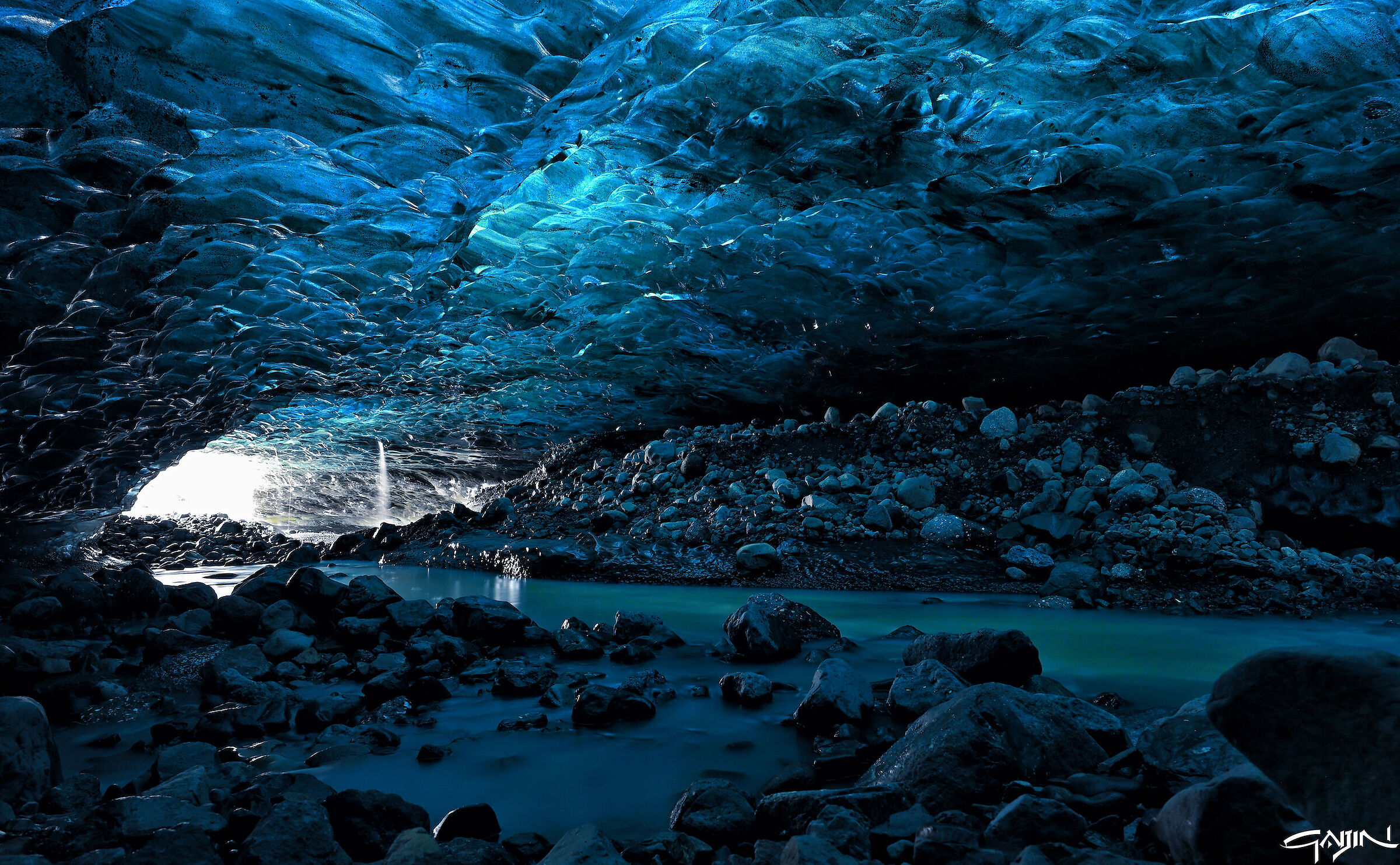 Vatnajokull Ice Cave...