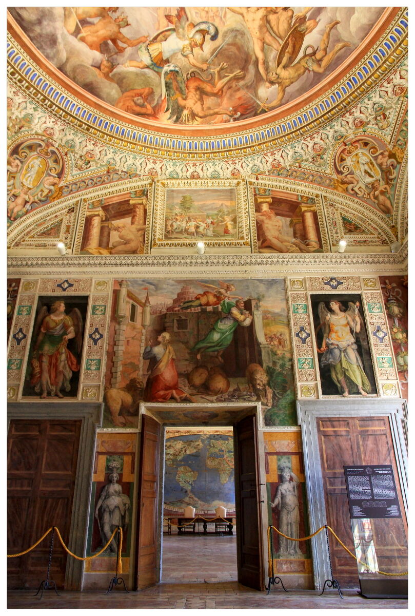 Farnese Palace - Caprarola VT...
