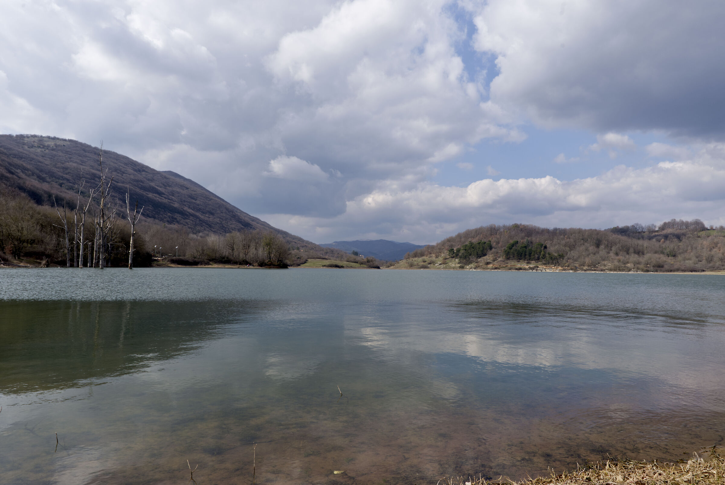 Lago di Canterno2...