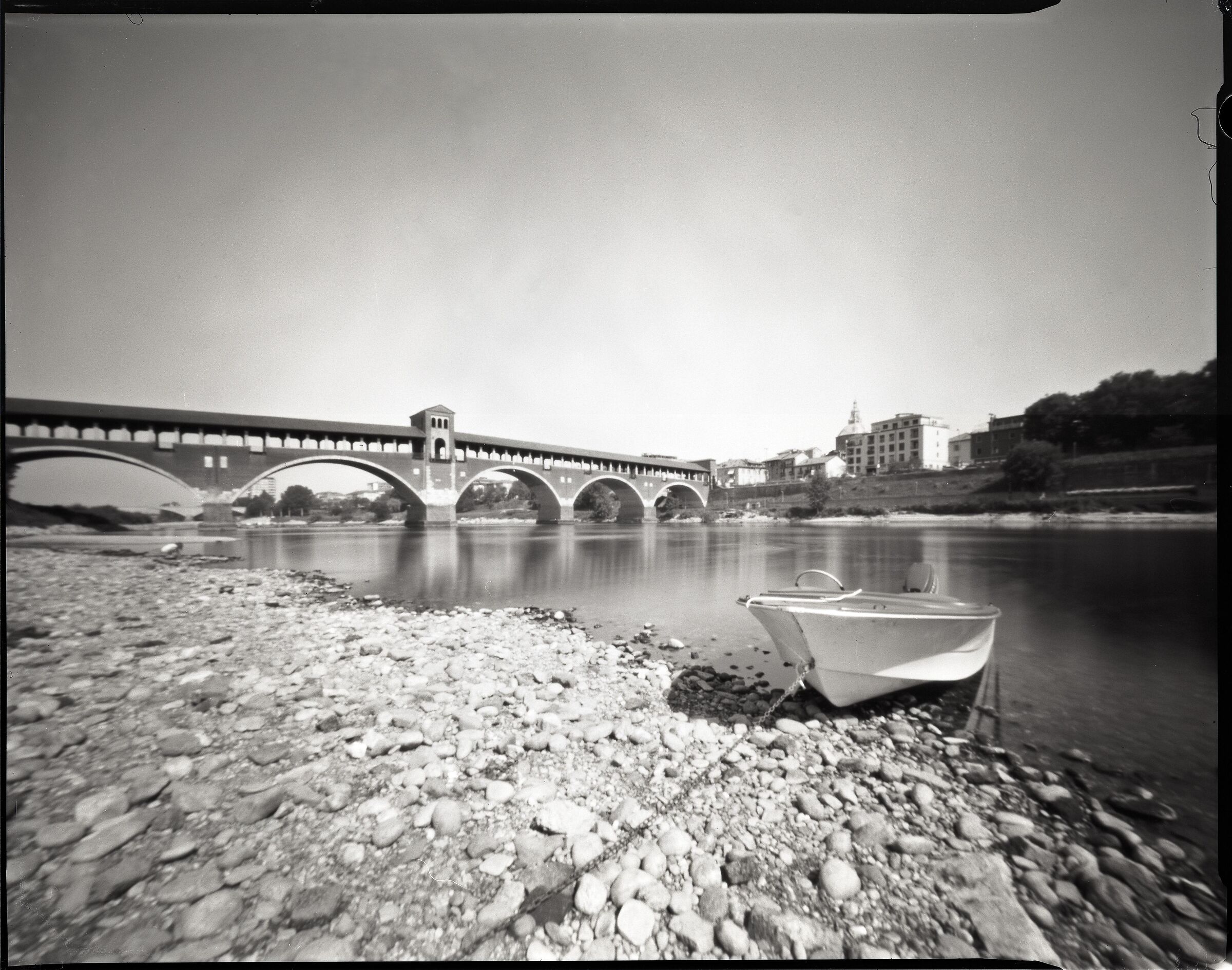Pavia - Il ponte coperto visto da Borgo Ticino -...