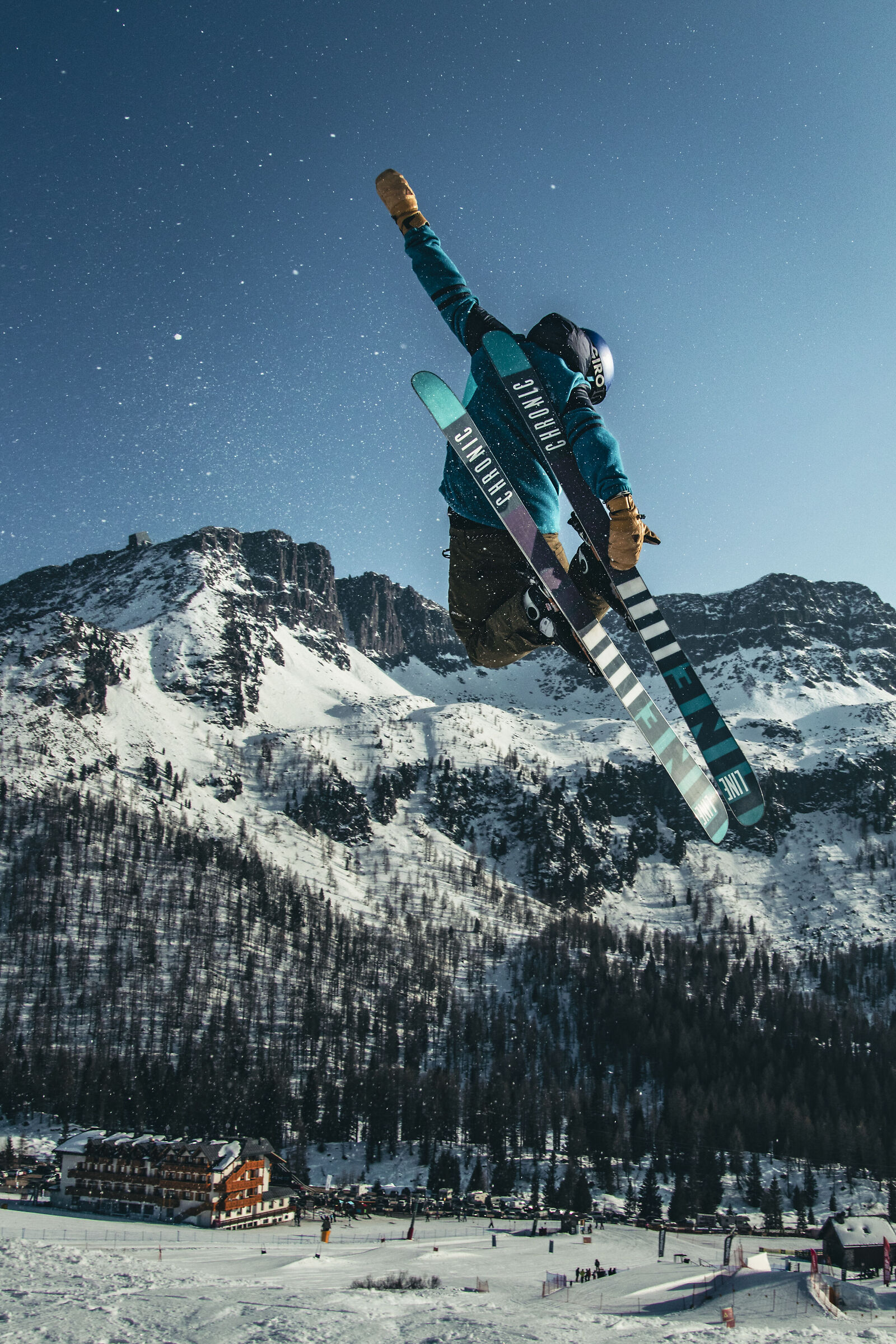 Cray jumps on ski...