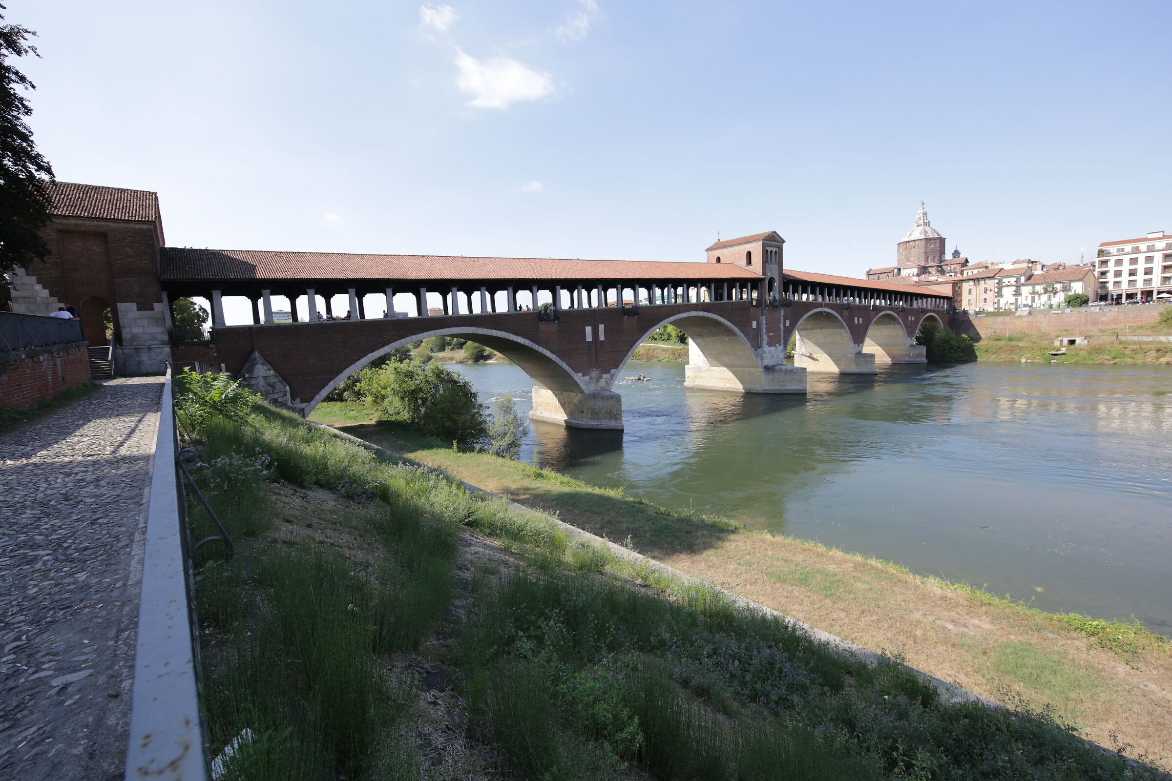 The covered bridge of Pavia...