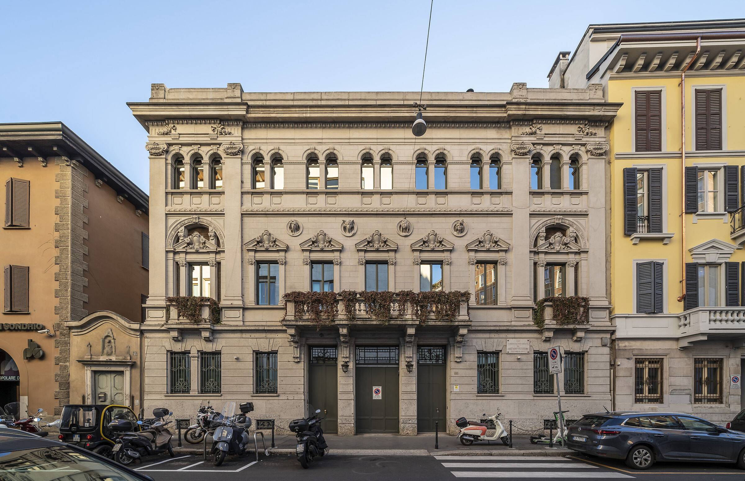 Palazzo in Via S. Maria Fulcorina N° 9 - 1...