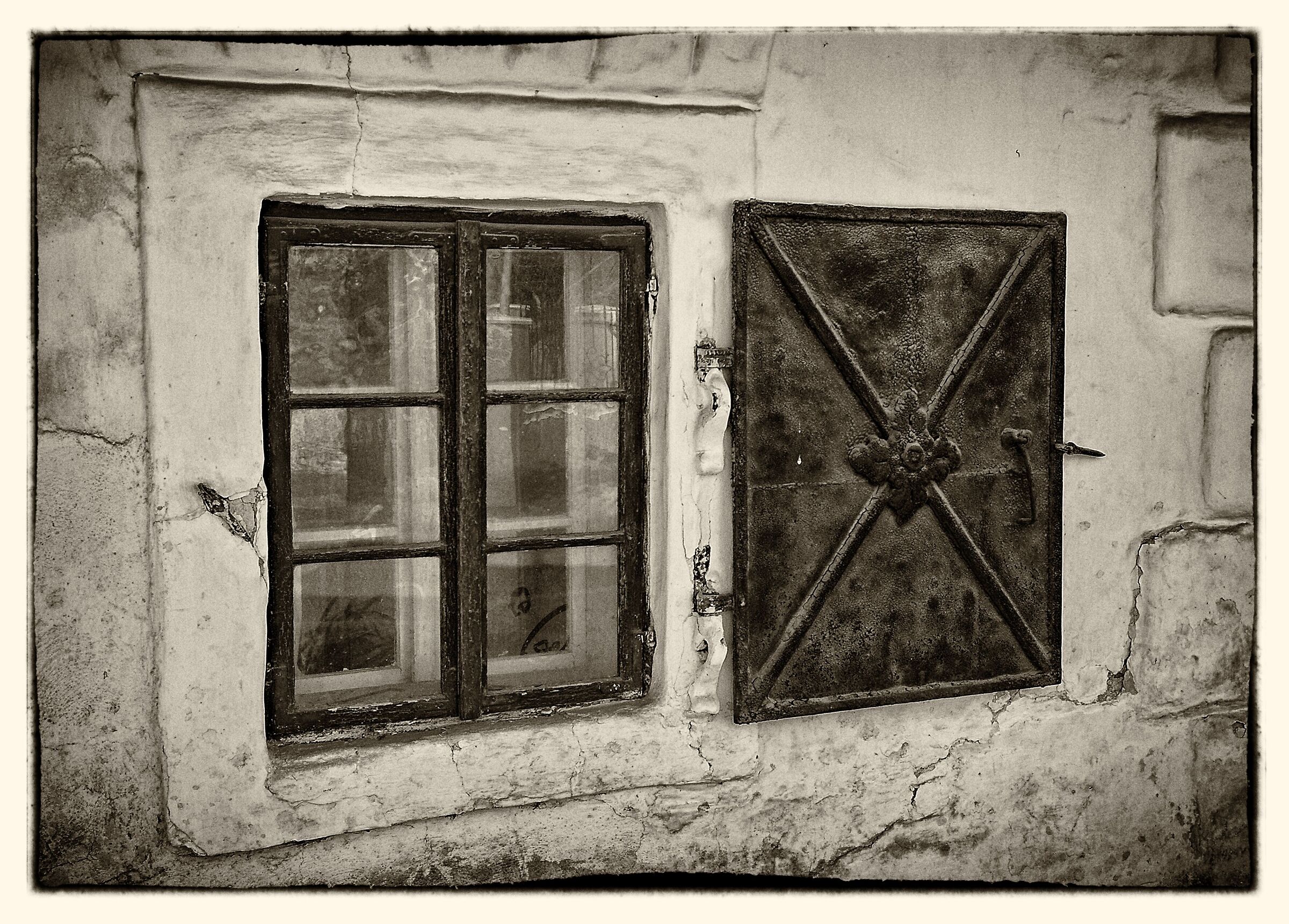 Window - black and white...