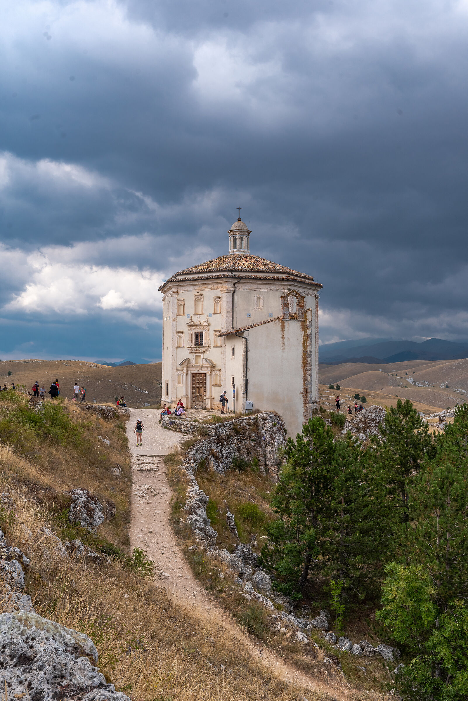 Calascio (Italy)...
