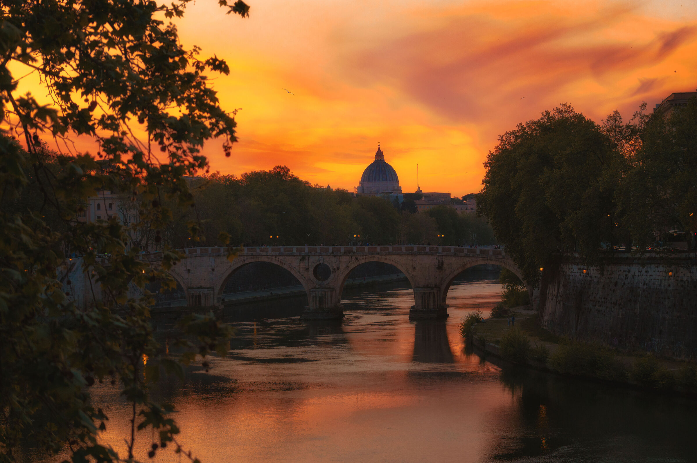 Sunset over the Tiber...