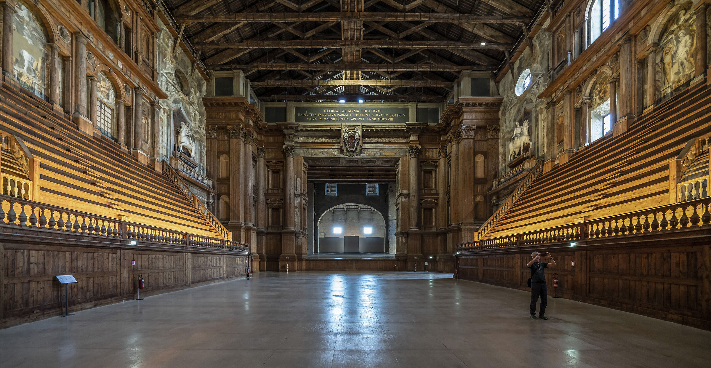 Farnese Theatre - 1...