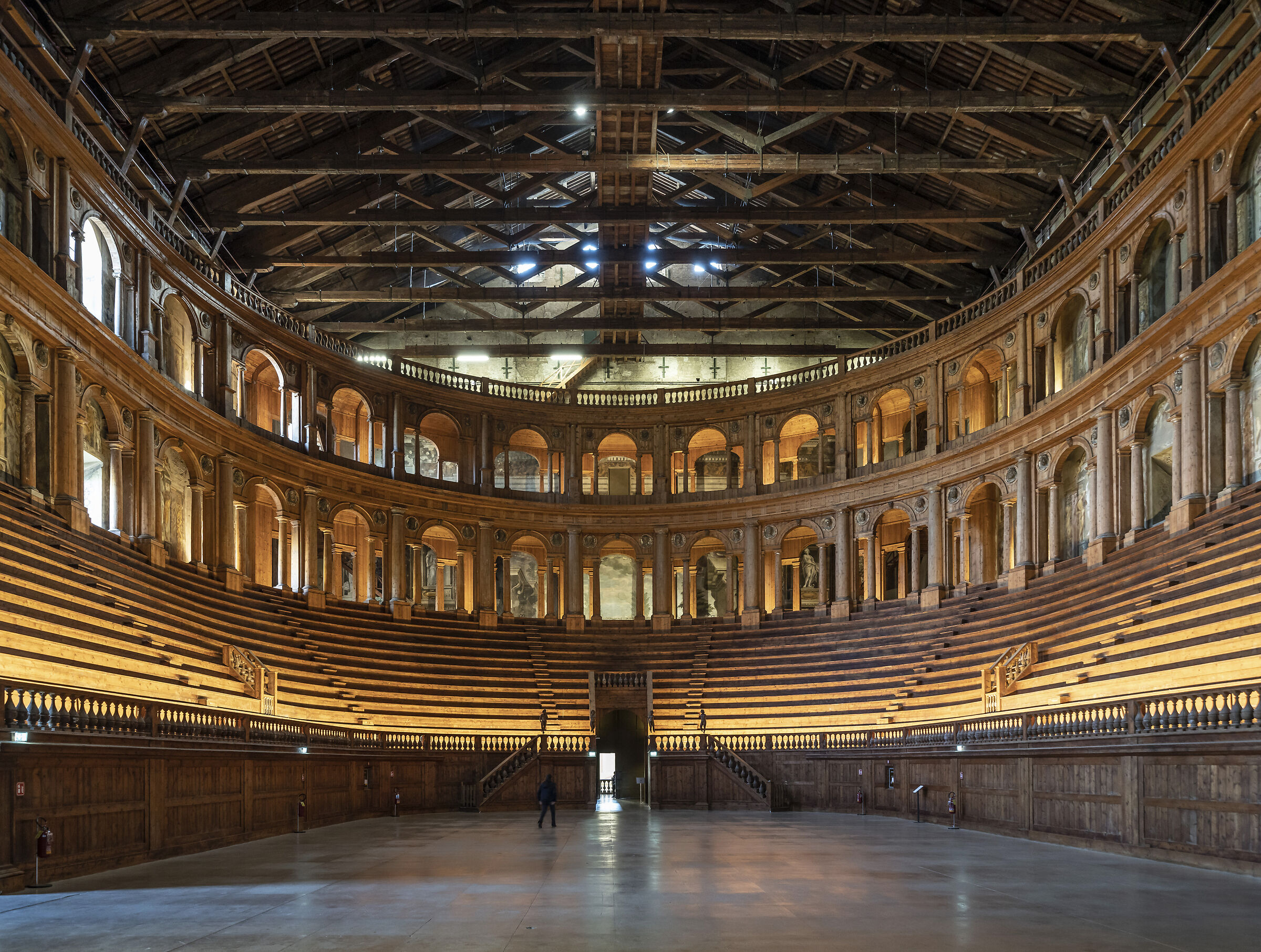 Farnese Theatre - 3...