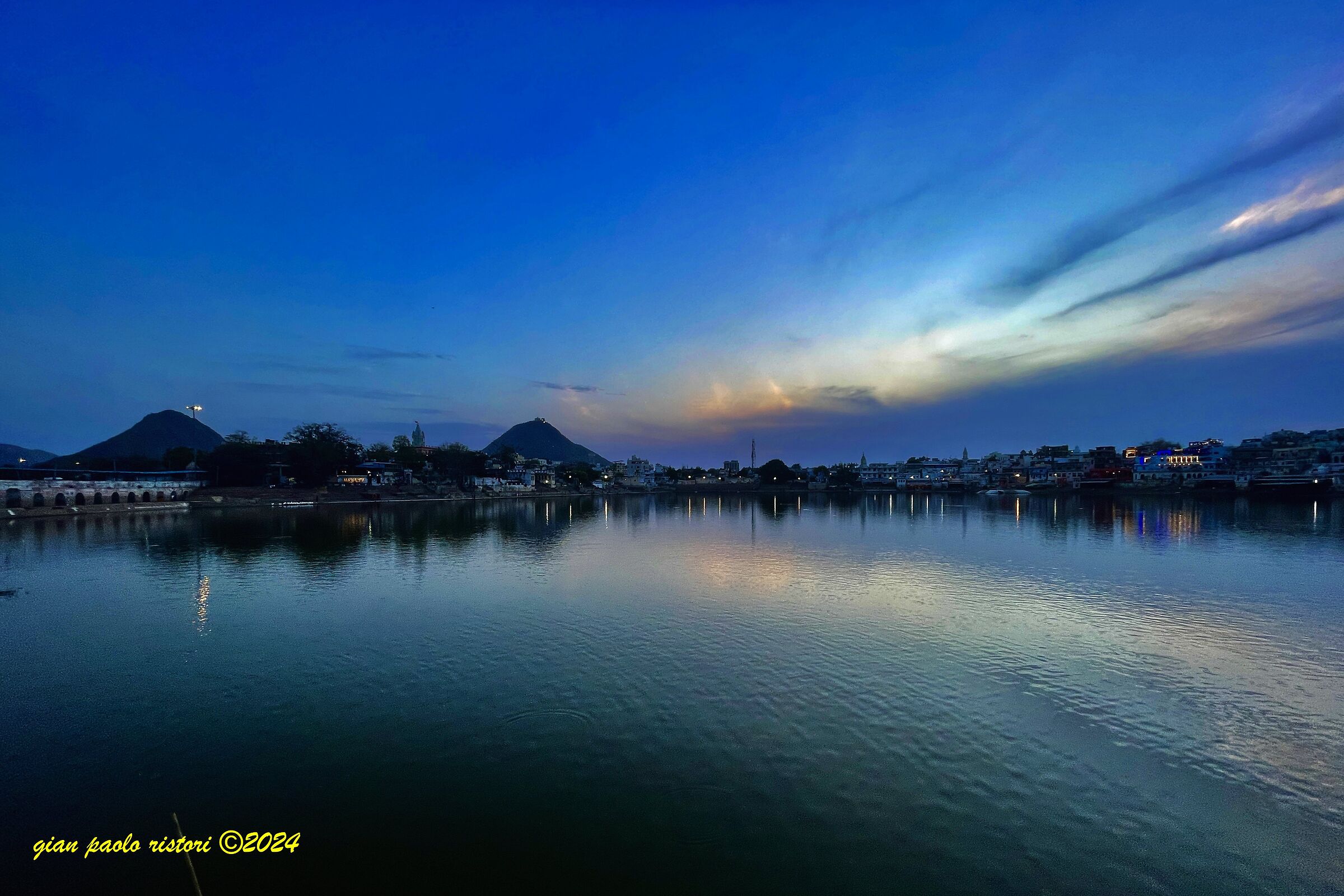 Lago sacro - Pushkar...