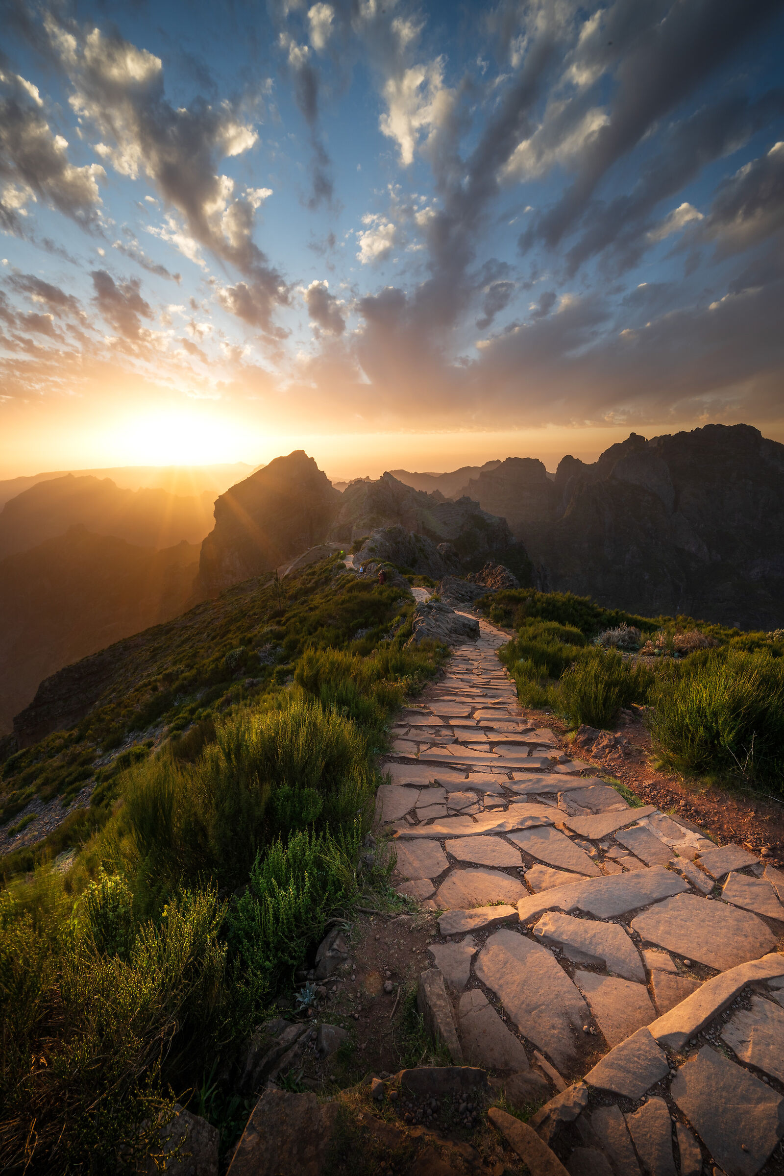 Sunset over Pico do Arieiro...