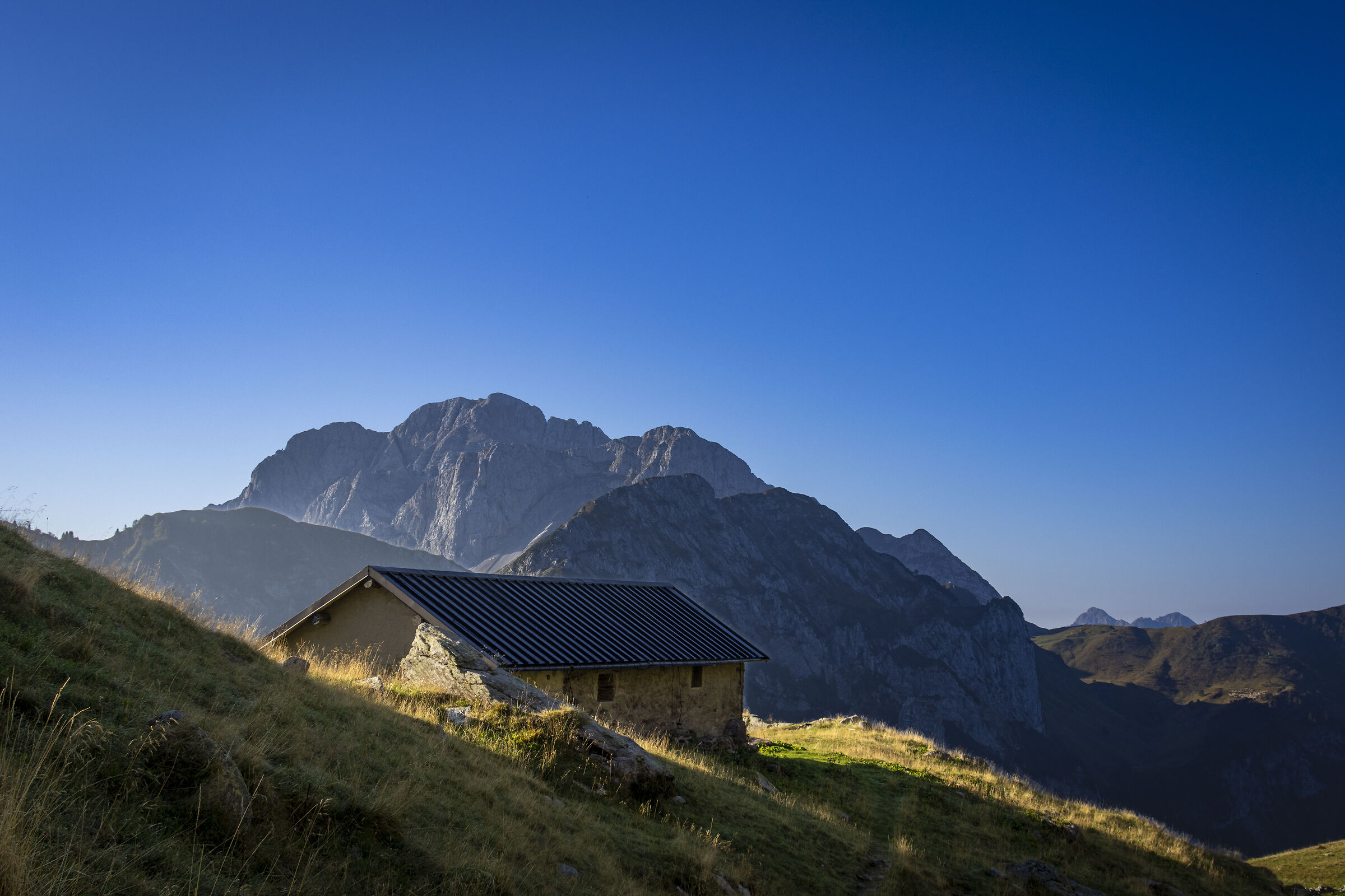 Laghi Gemelli (Bg) - Huts along the path...