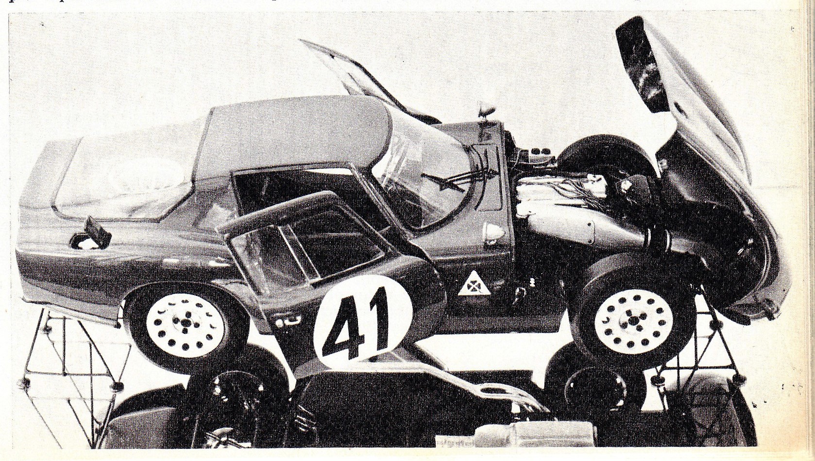 Alfa  TZ2      scansione da rivista  1967...
