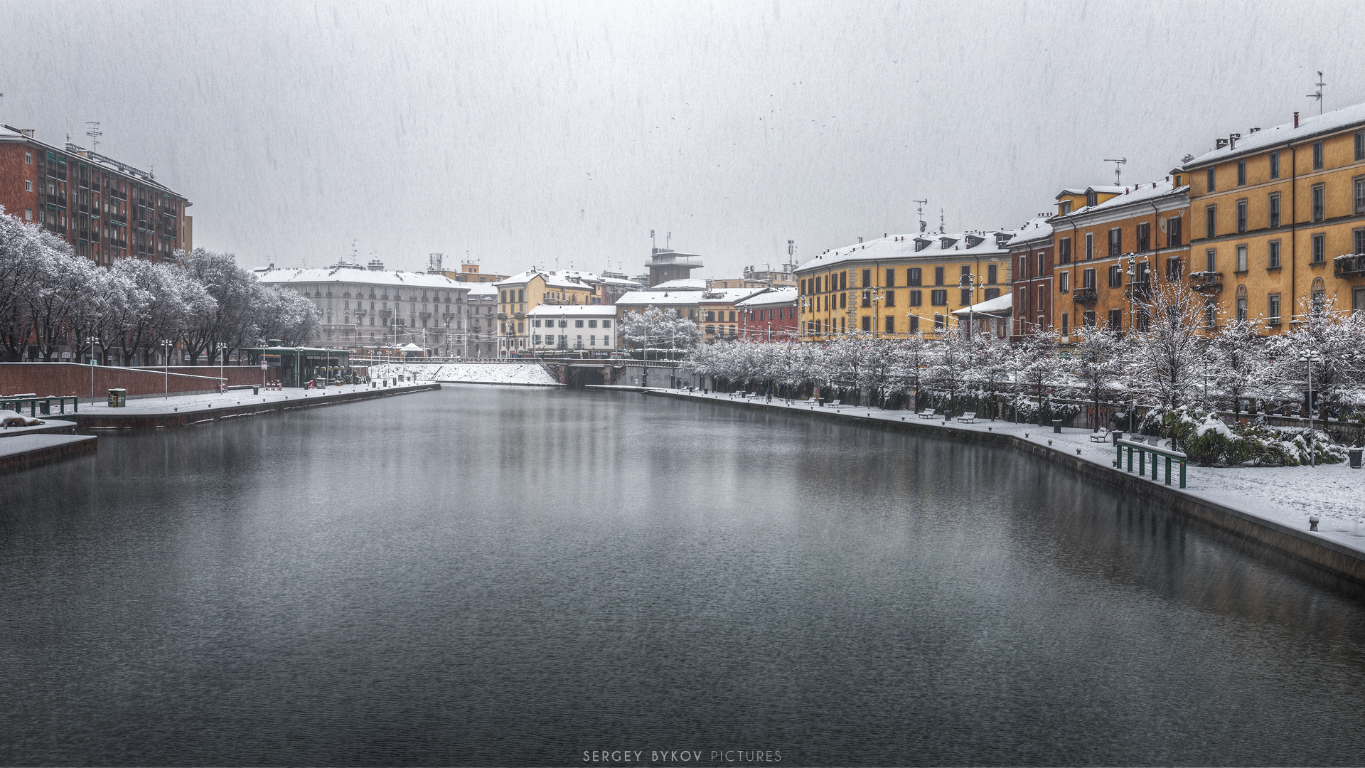 Snowy Dock Milan...