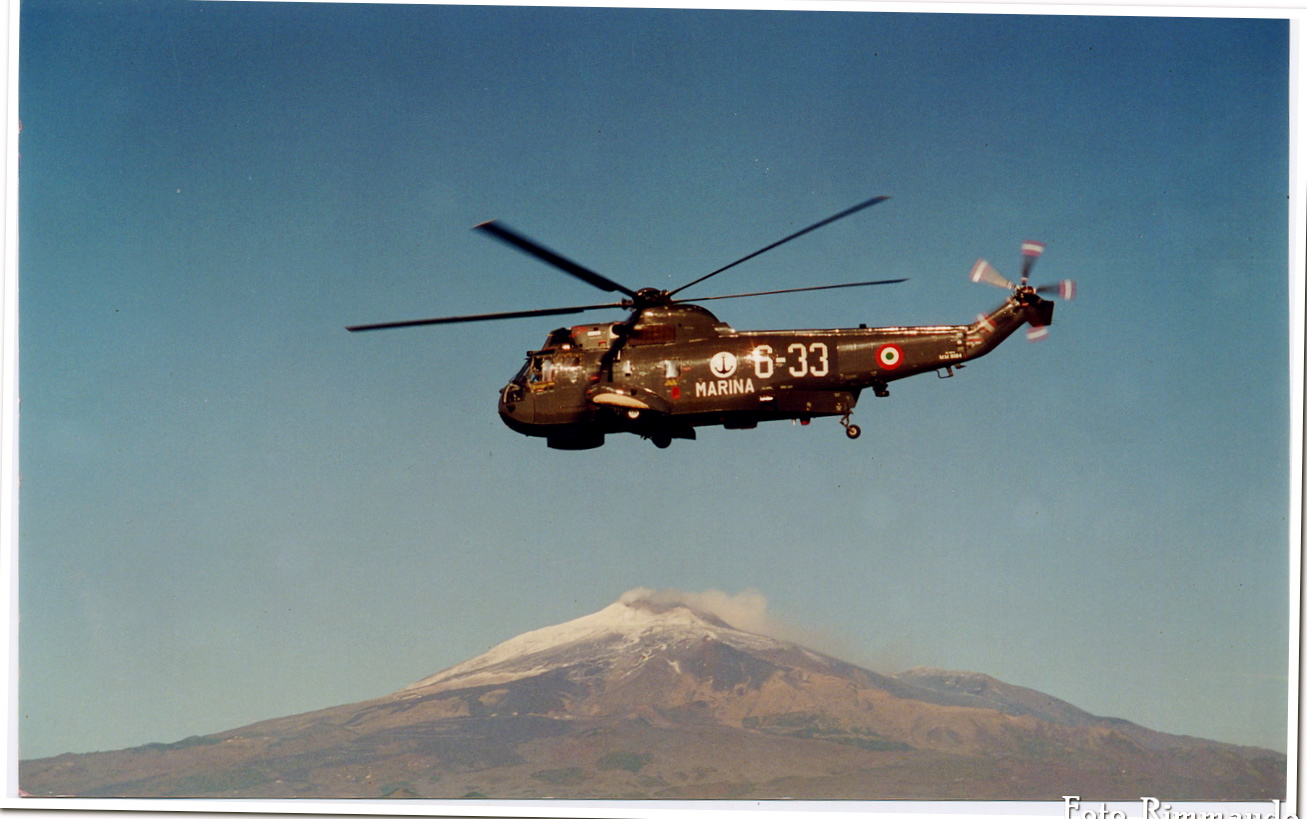 SH-3D helicopter on takeoff (CATANIA)...