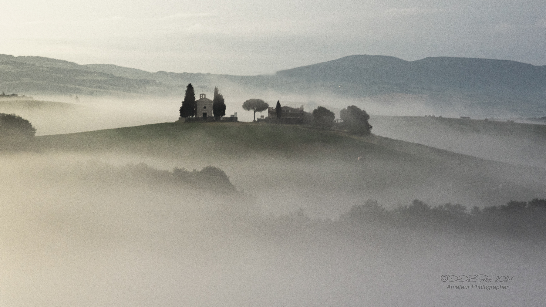 Chapel of Our Lady of Vitaleta Val d'Orcia Toscana ...
