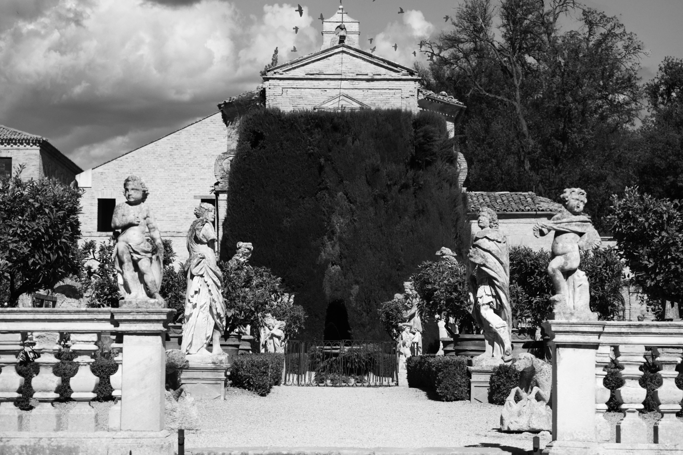 Villa Buonaccorsi upper gardens...