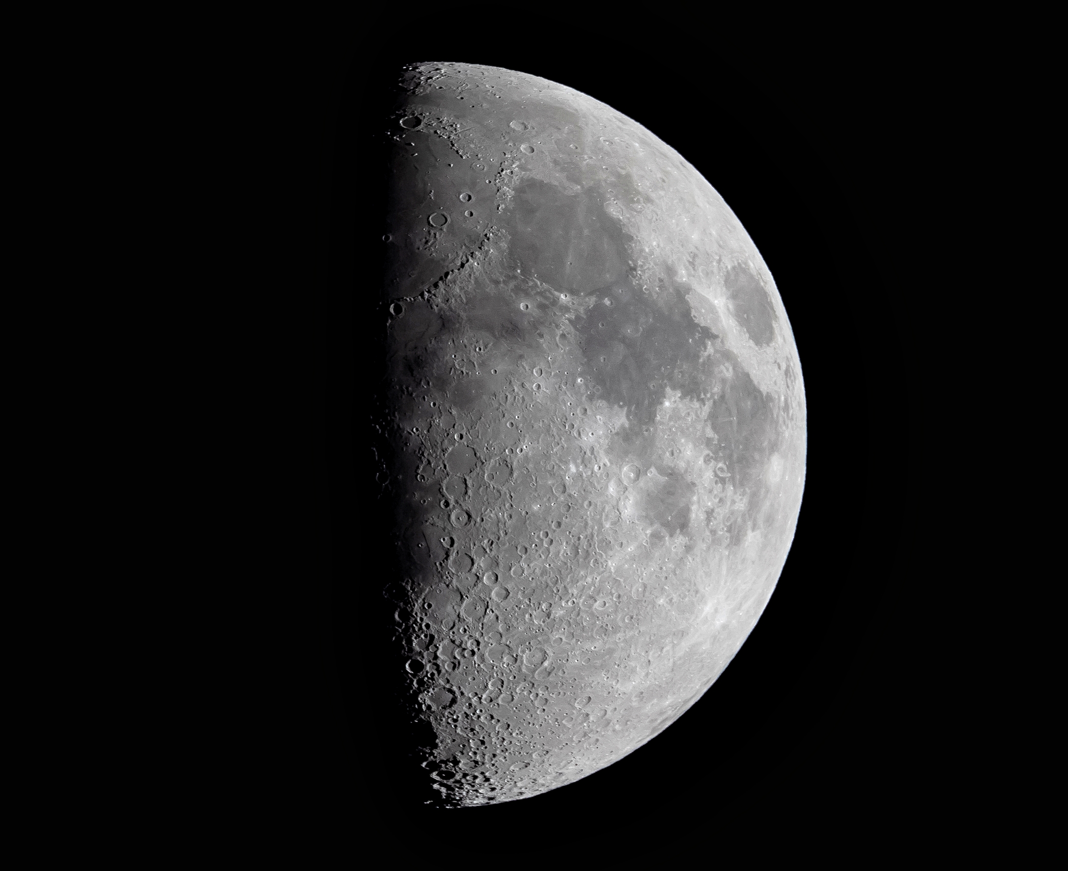 moon 50% 18/06/2021 9:41pm sigma 150 600...