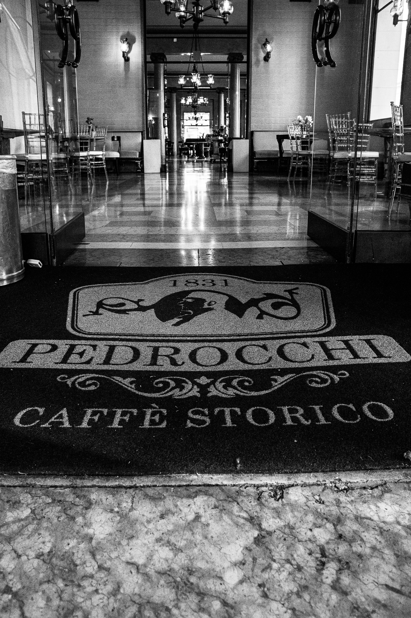 Padova , Caffe Pedrocchi entrata sud...