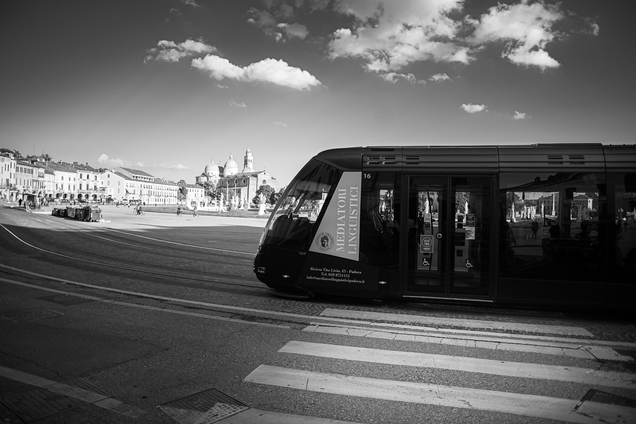 Padua, Prato della Valle, monorail tram...
