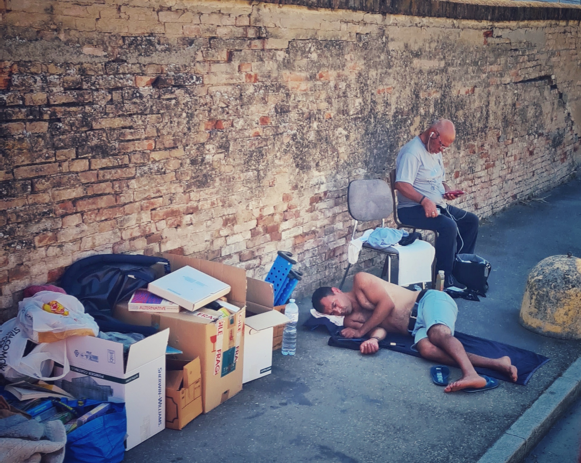 Hi-tech homeless ...