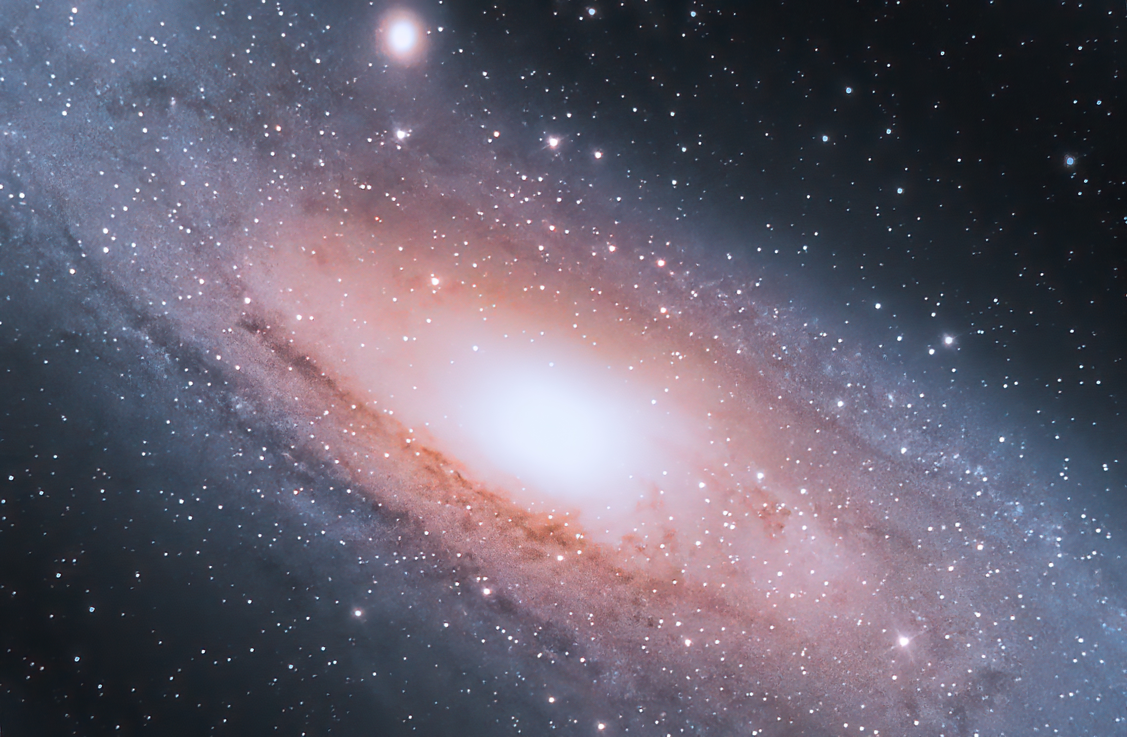 The Andromeda Galaxy in 60 minutes ...