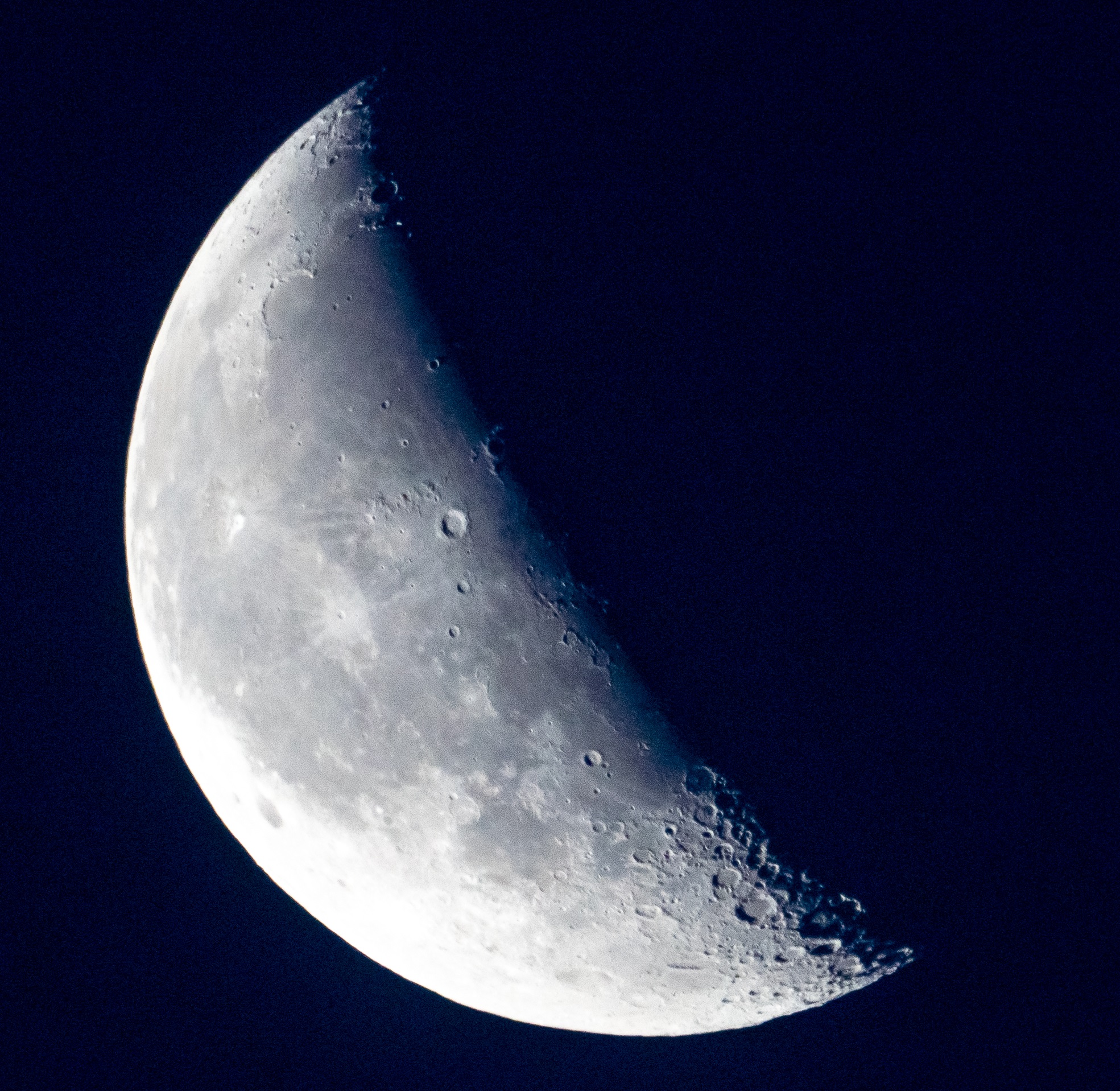 moon with 200-600 on teleconverter...