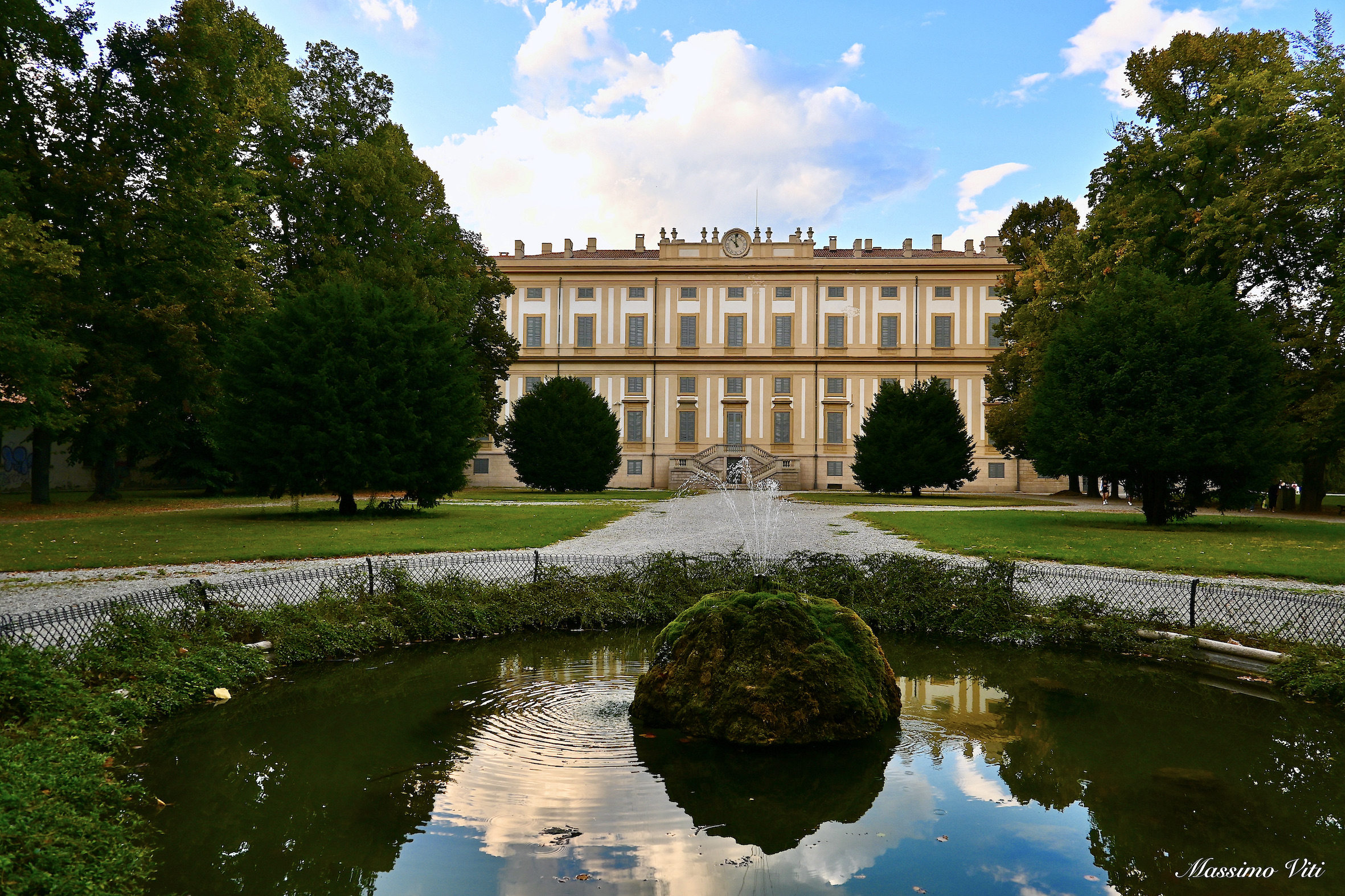 Royal Villa of Monza ...