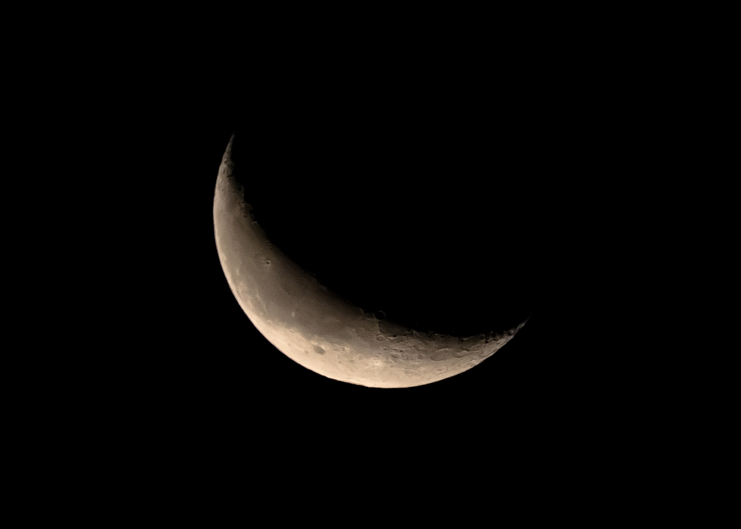 waning moon 24% 13/09/2020 at 3:24 tamron SP 70-300...