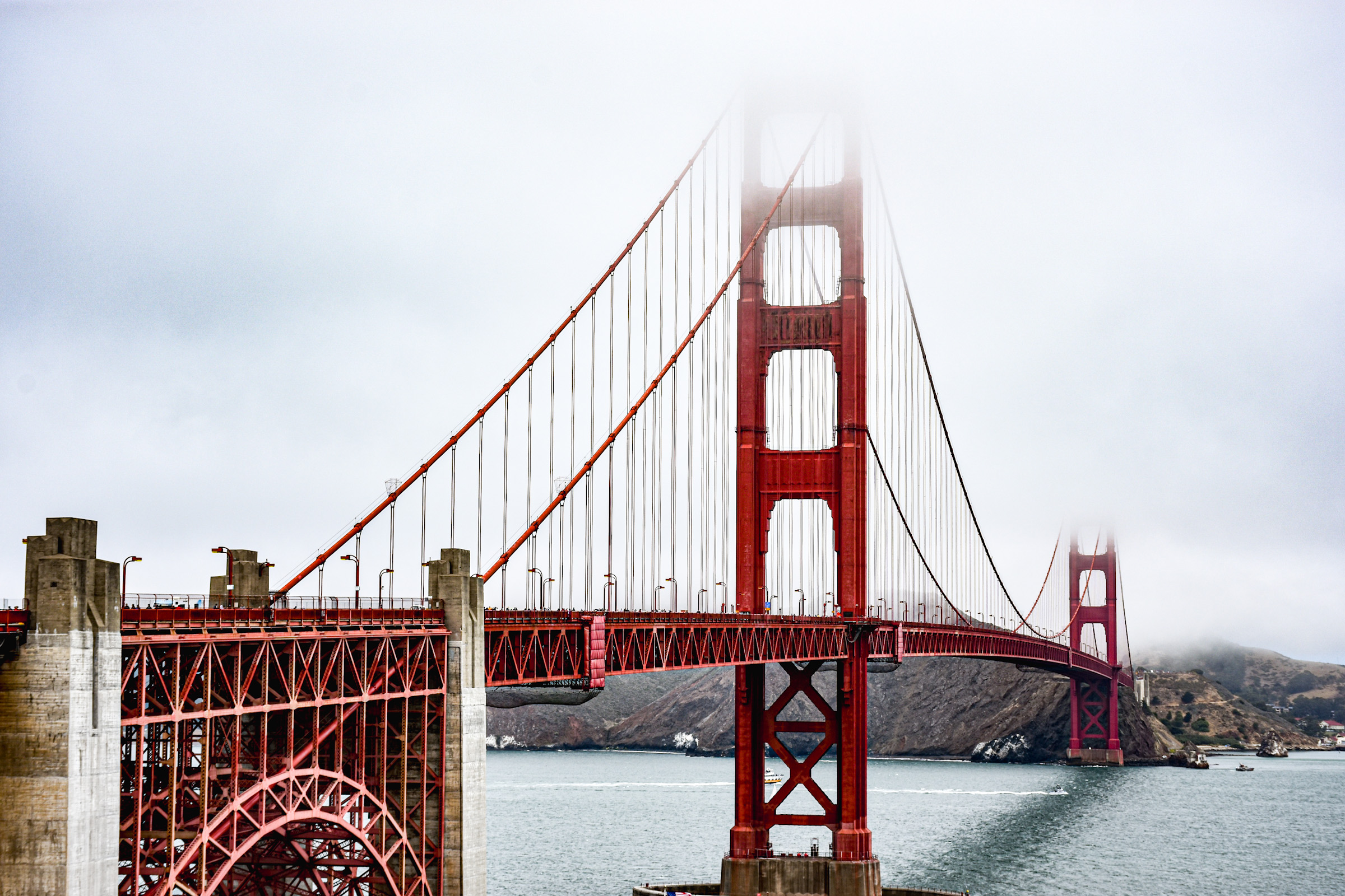 Golden Gate Bridge - San Francisco...