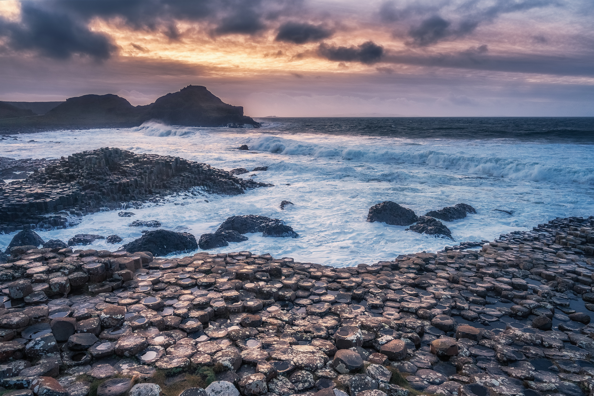 Last lights on the Giant's Causeway ...