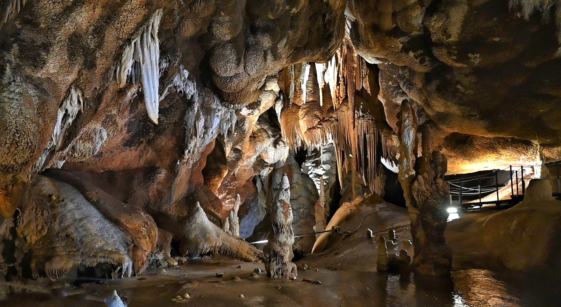 La grotta di Santa Barbara...