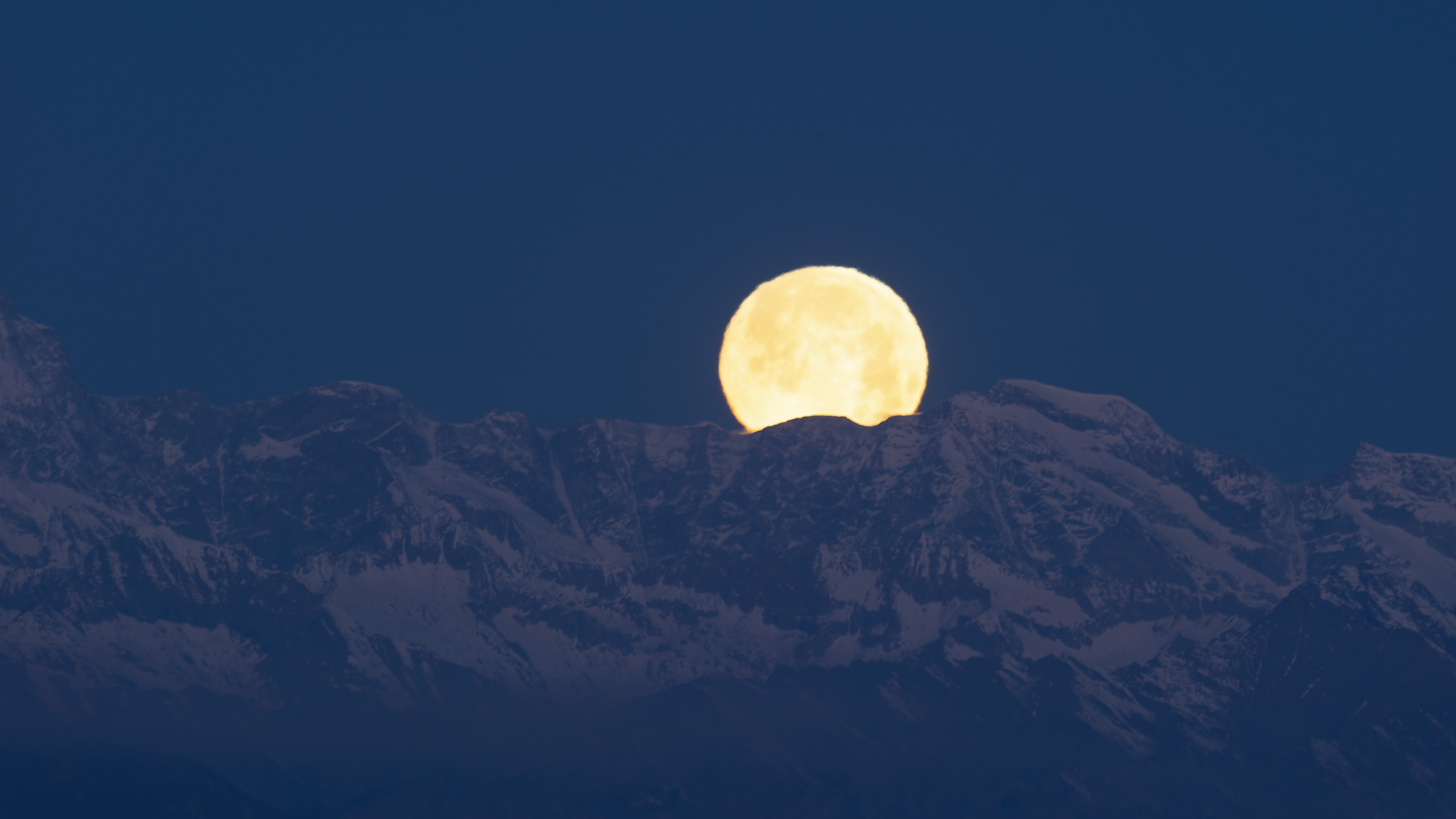 Monte Rosa and the moon...