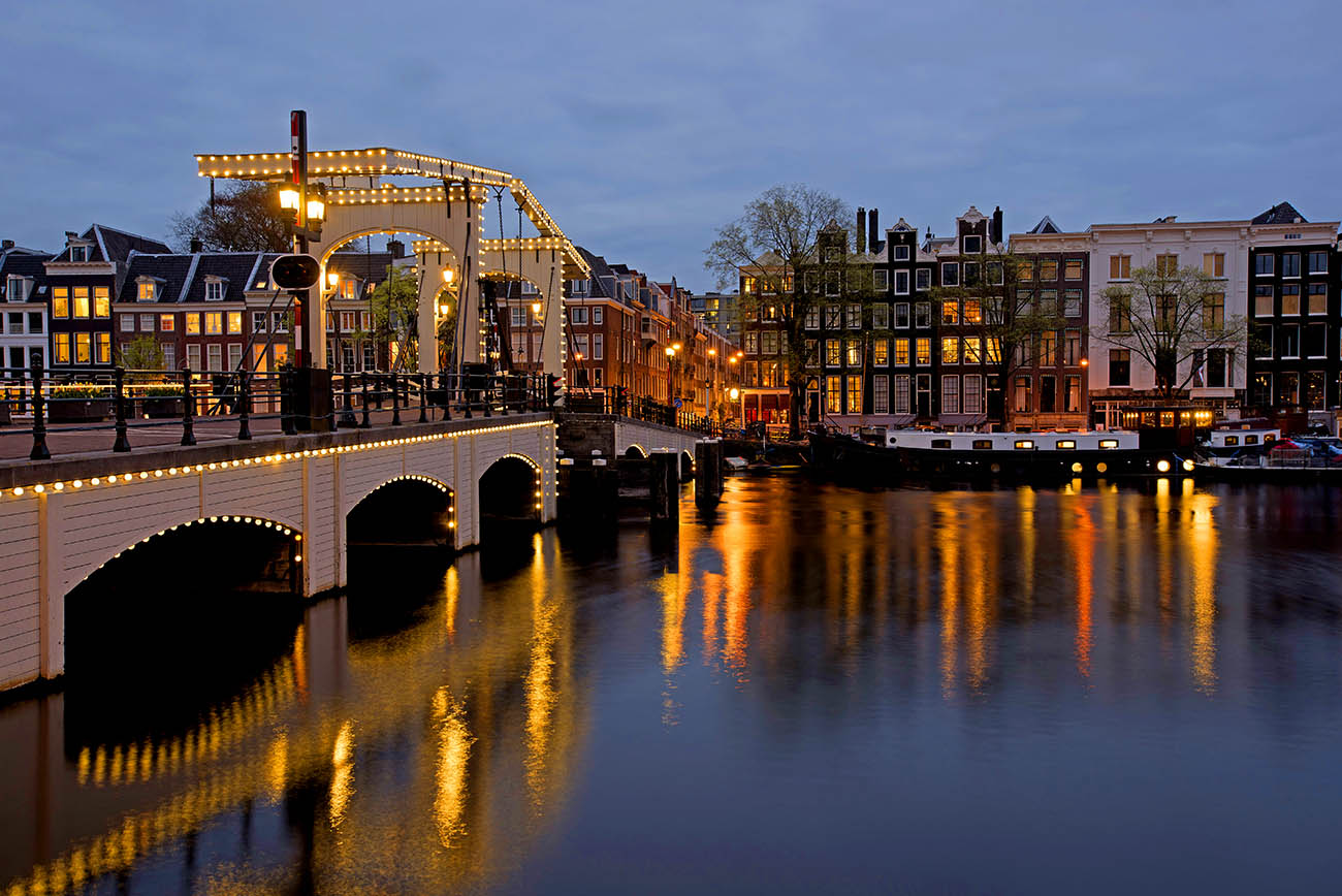 Amsterdam now blue...