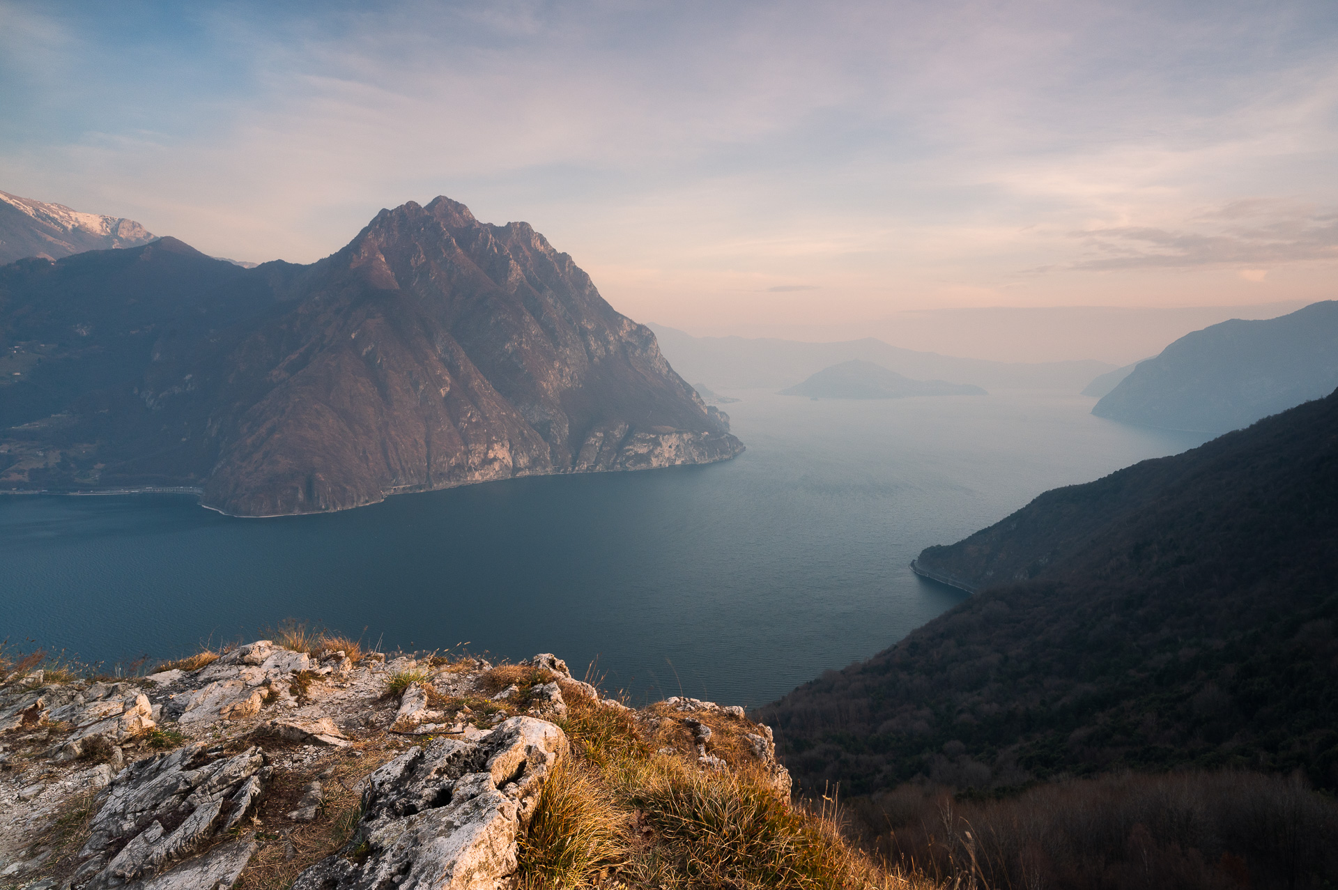 Wide view of Lake Iseo...