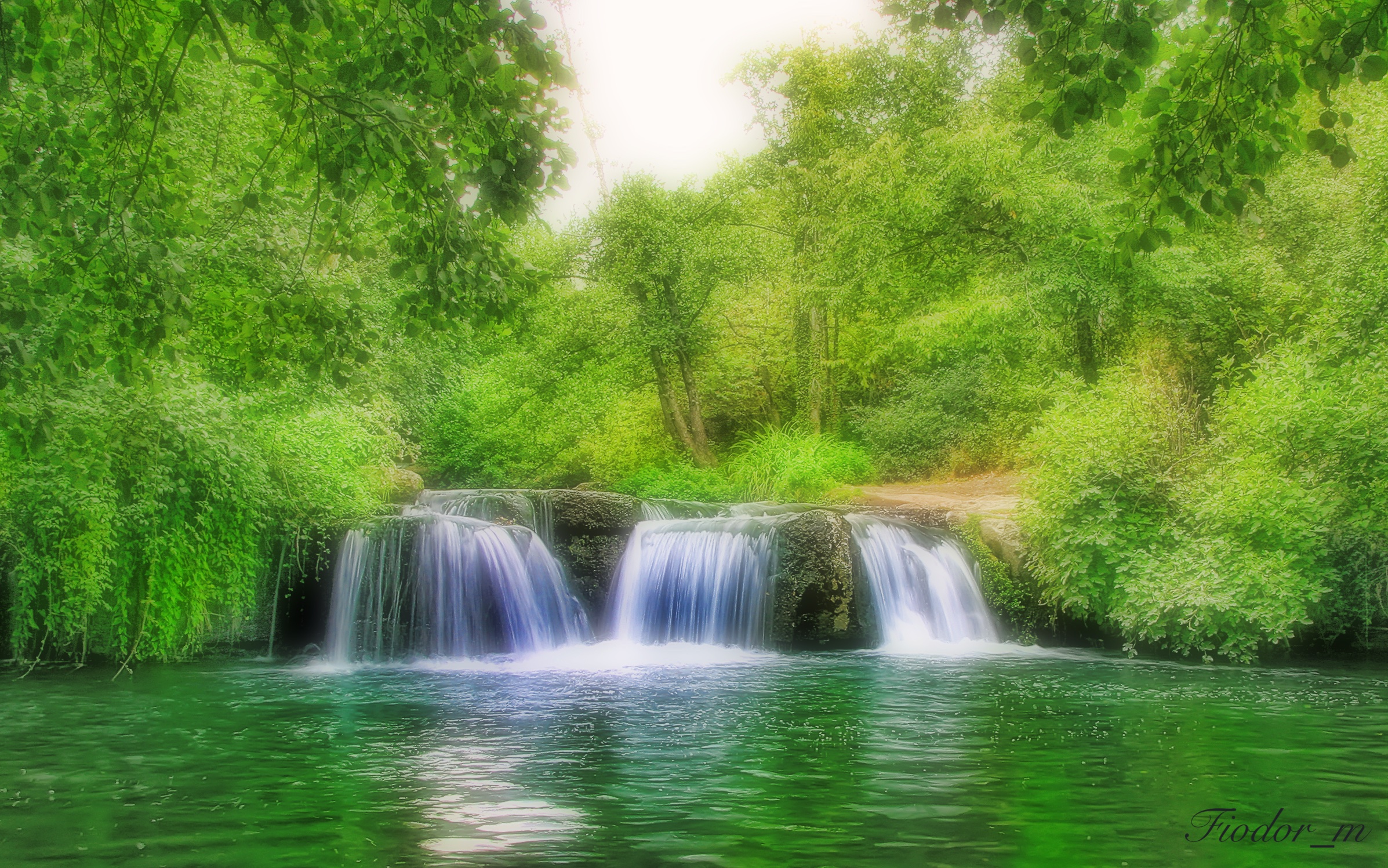 Waterfalls in the green...