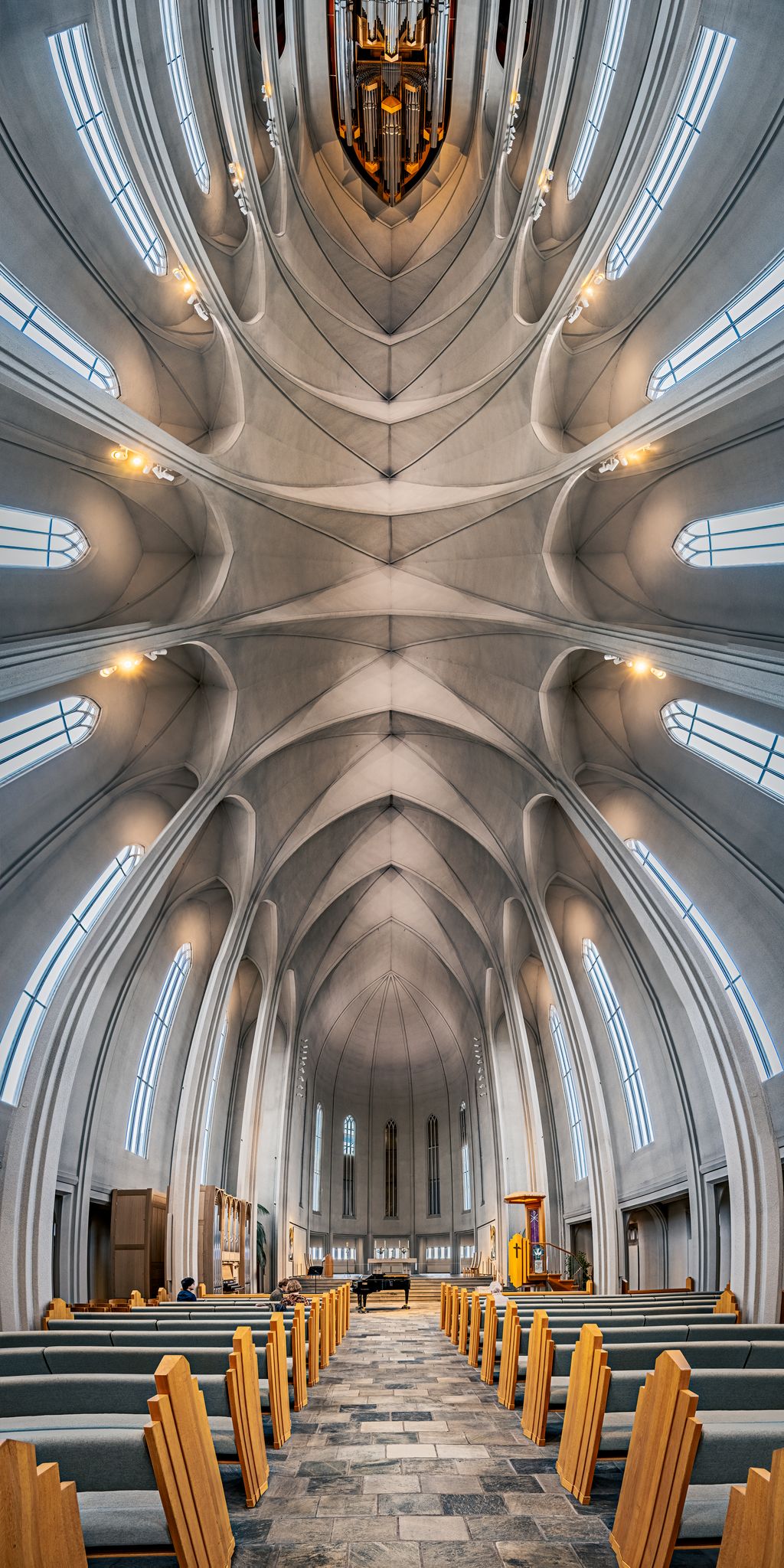 Hallgrímskirkja in Reykjavík...