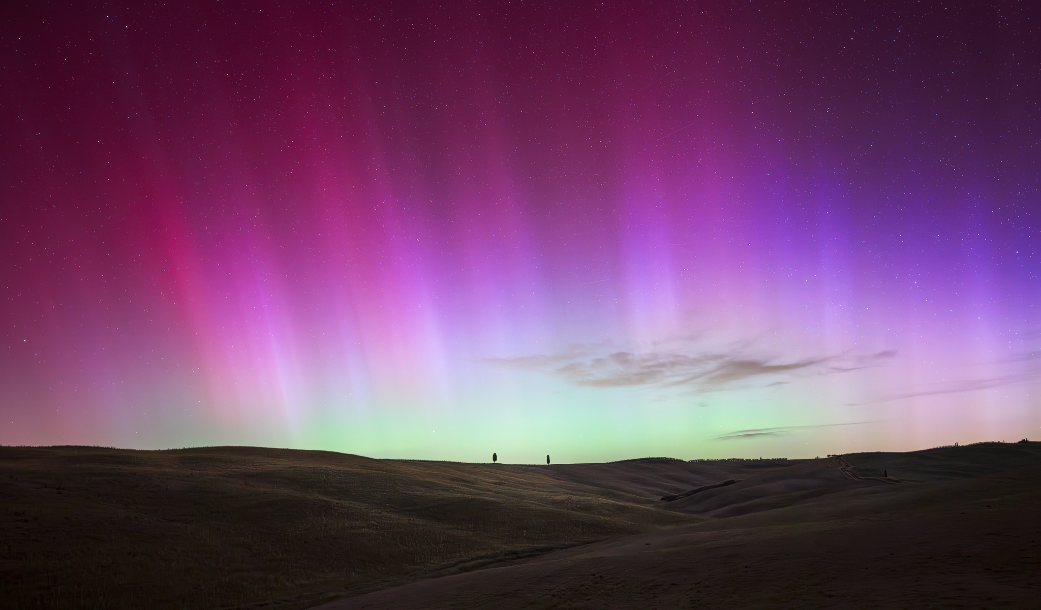 Aurora boreale in Val d'Orcia...