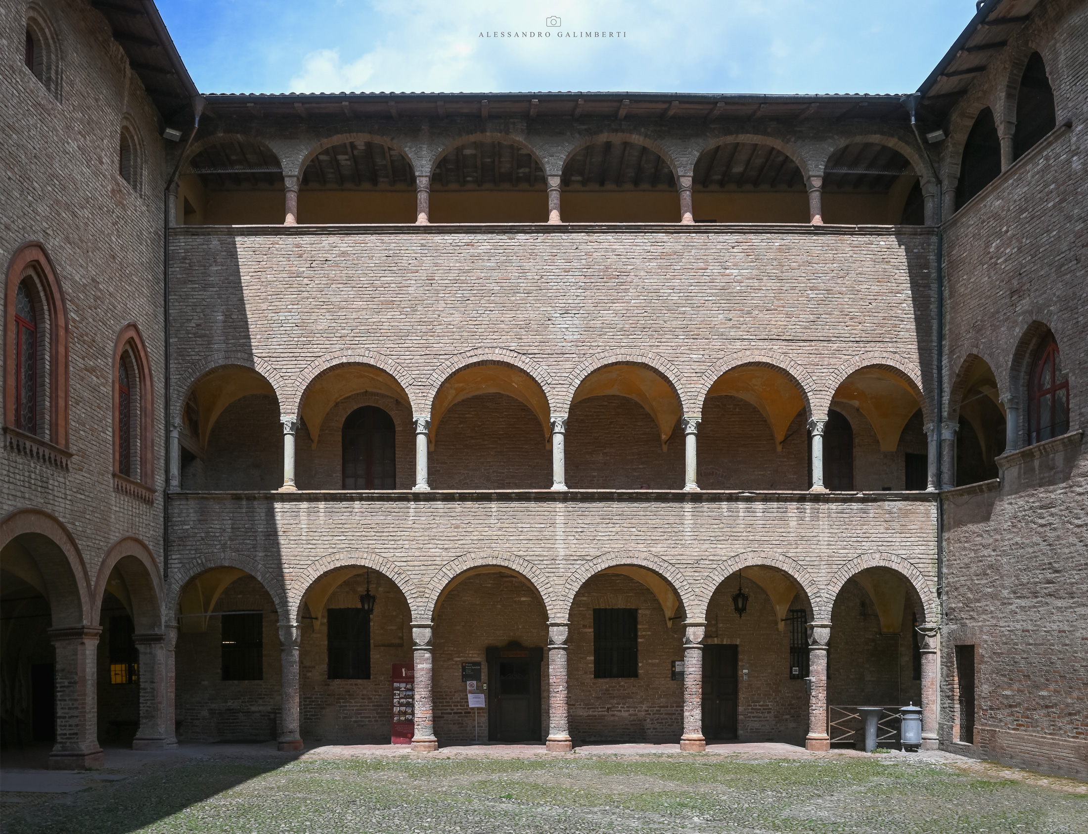 Castle of Fontanellato - inner courtyard...